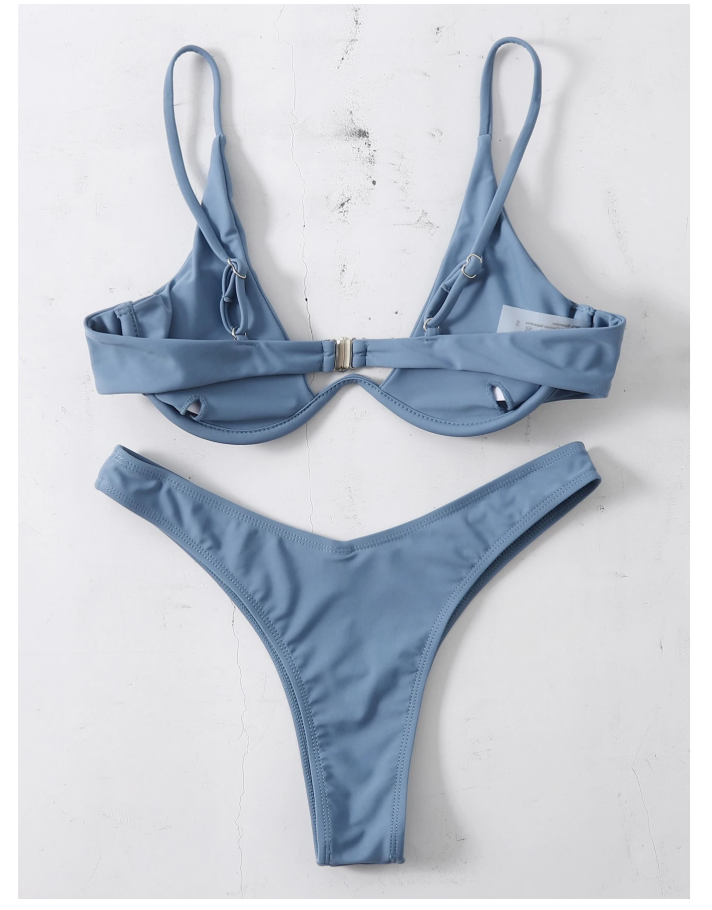 Bikini azul clásico