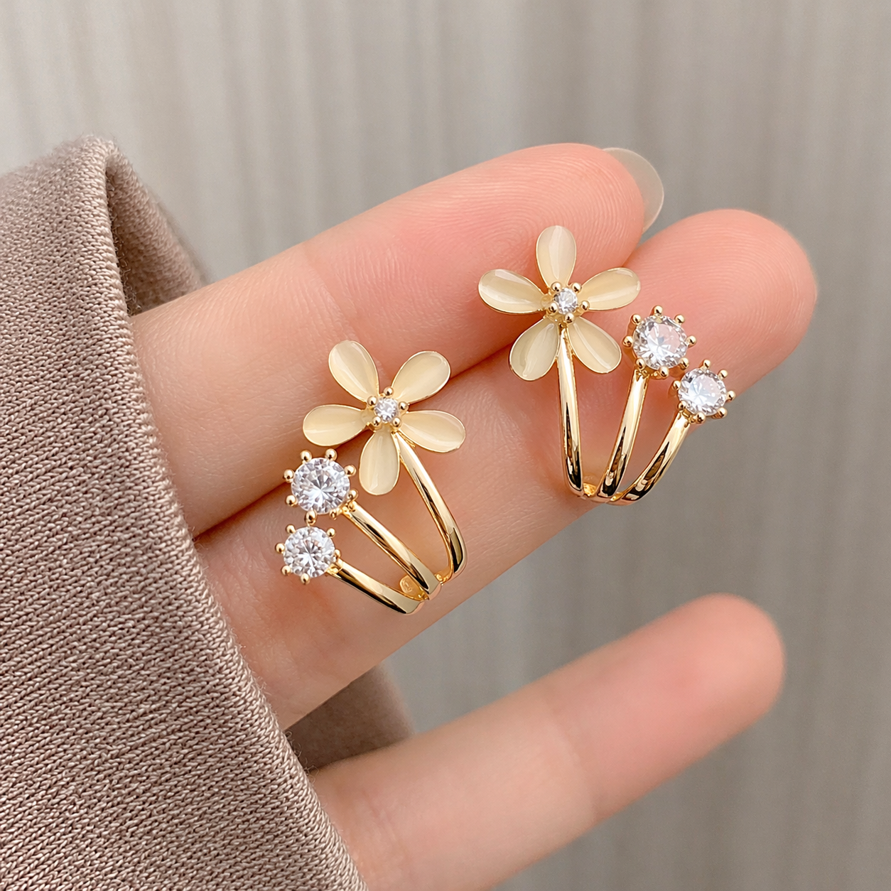 Gold Flower Crystal Earrings