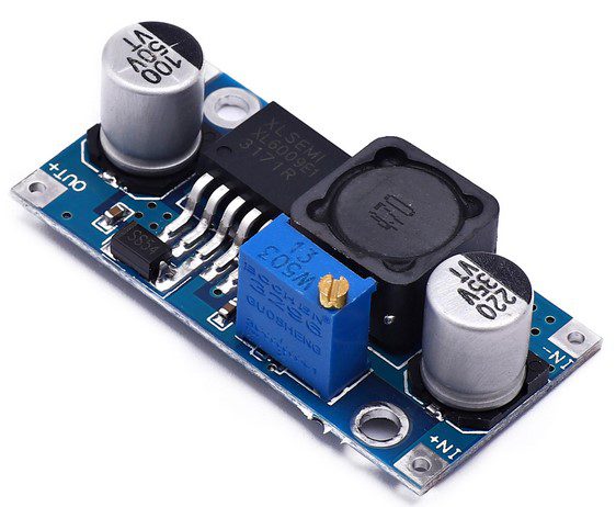 Módulo Elevador de Voltaje Step-Up DC-DC XL6009