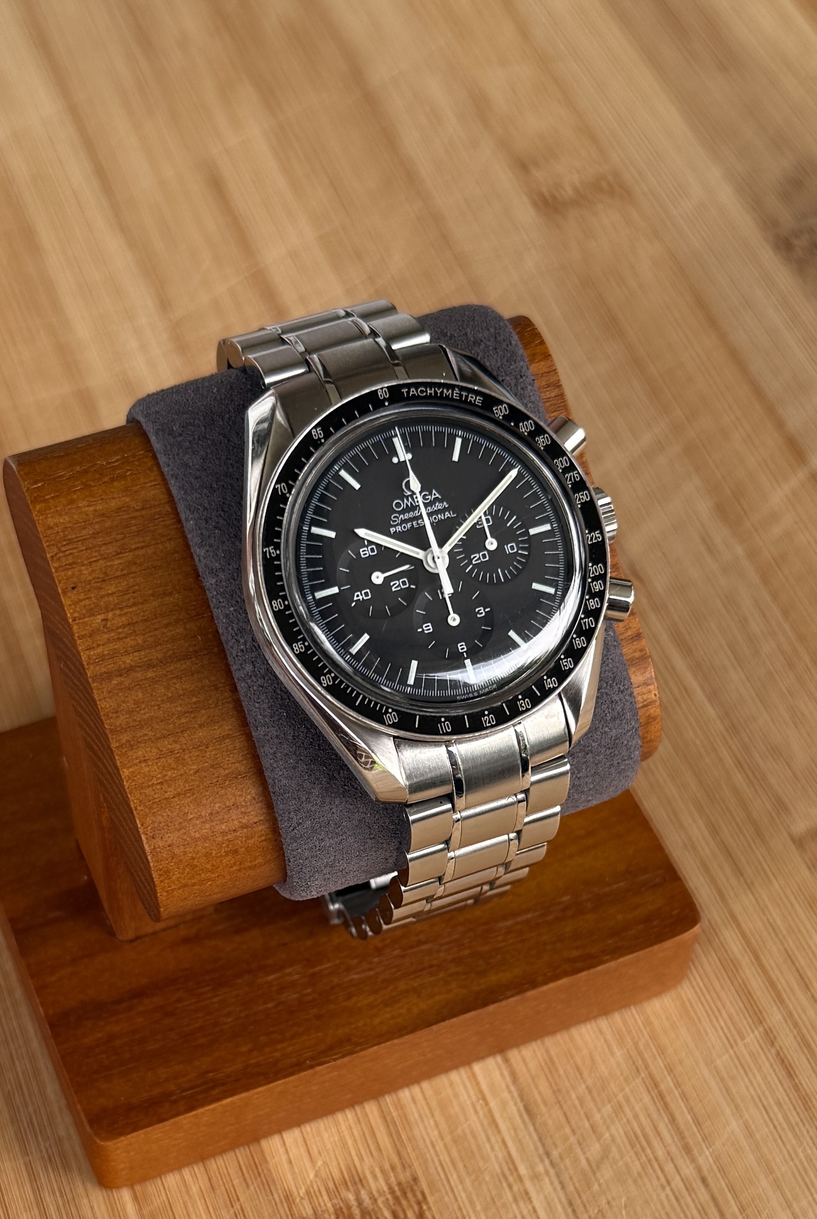 2004 Omega Speedmaster Moonwatch Professional Cal. 1861 - 3570.50 - Box & Papers