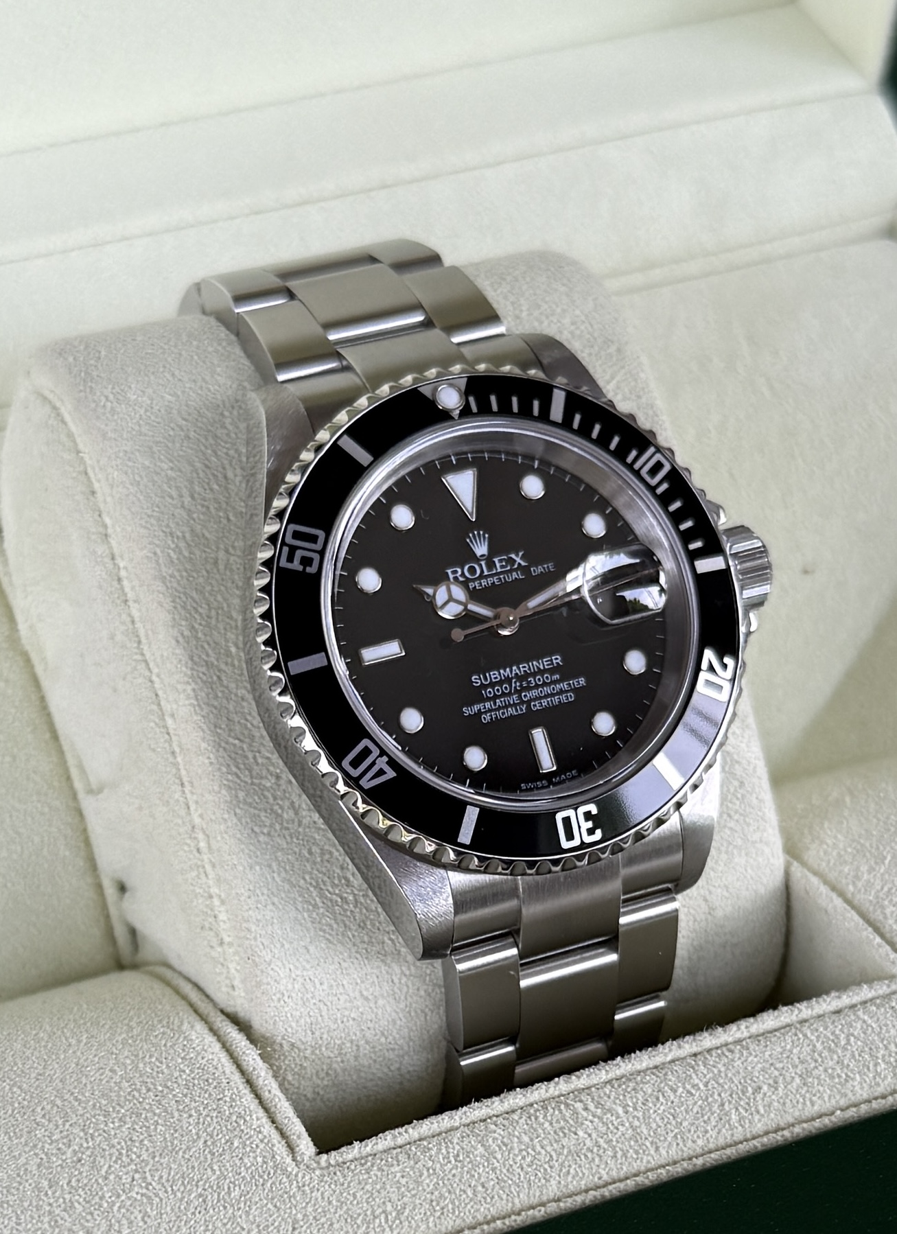 2005 Rolex Submariner 40mm Late F Serial 16610 No-Holes Case Transitional Model