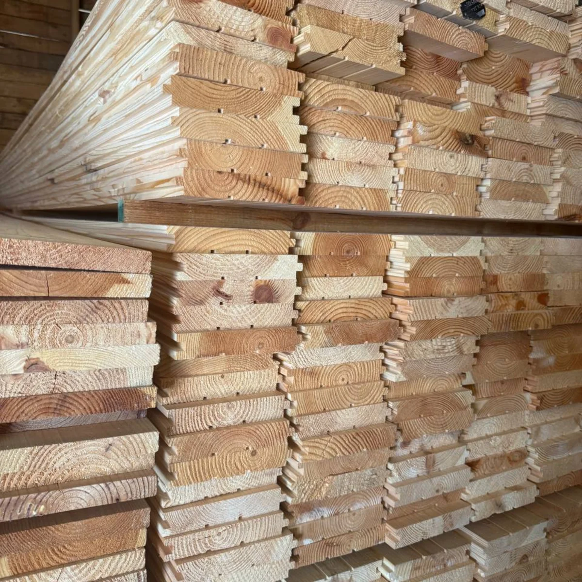 Дошка підлоги 34×130×4 м — купити в Одесі зі складу