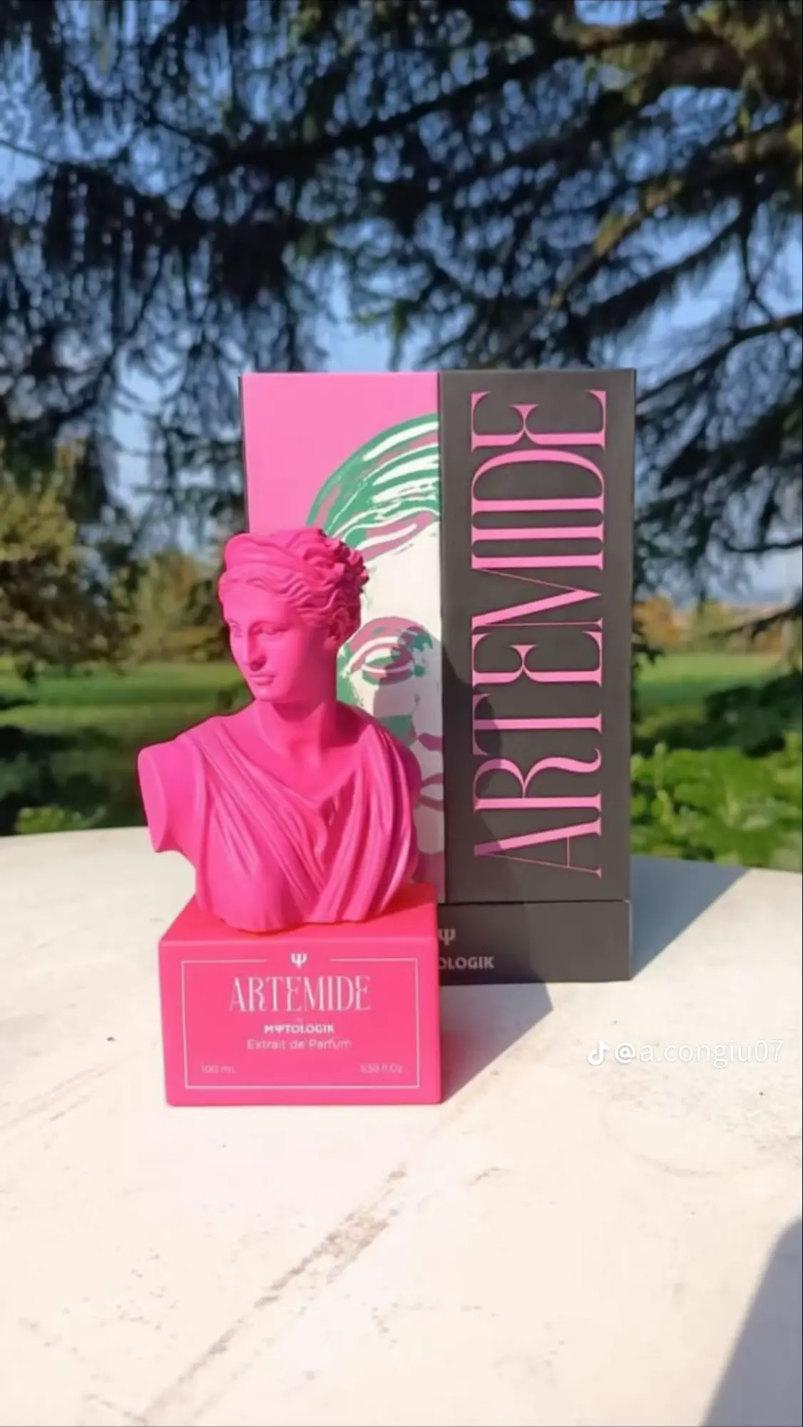 Statua Artemide Rosa