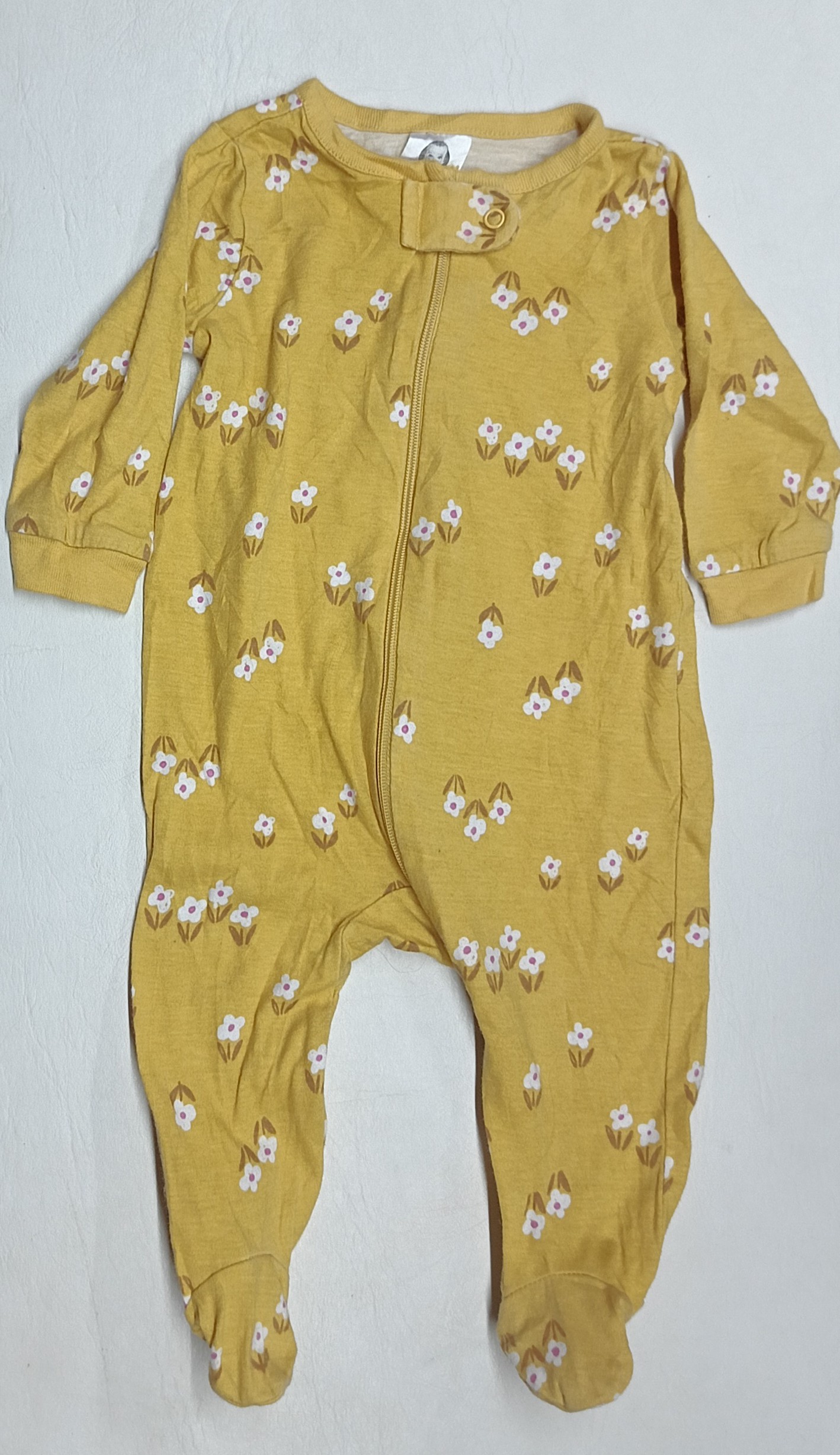 Enterito para bebé amarillo