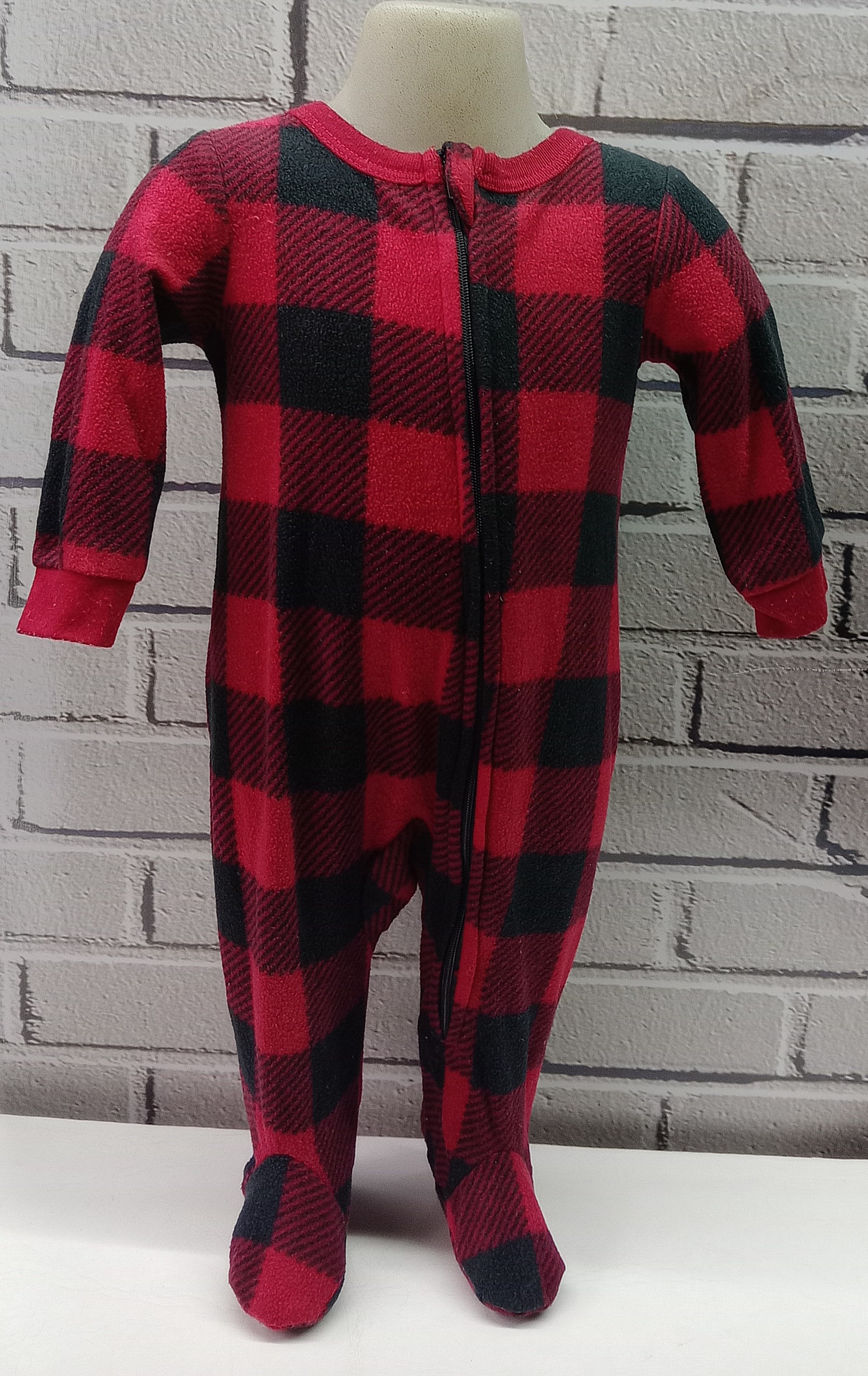 Pijama enterizo bebé a cuadros