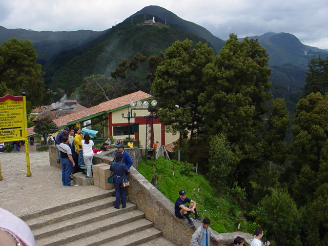 Monserrate y almuerzo