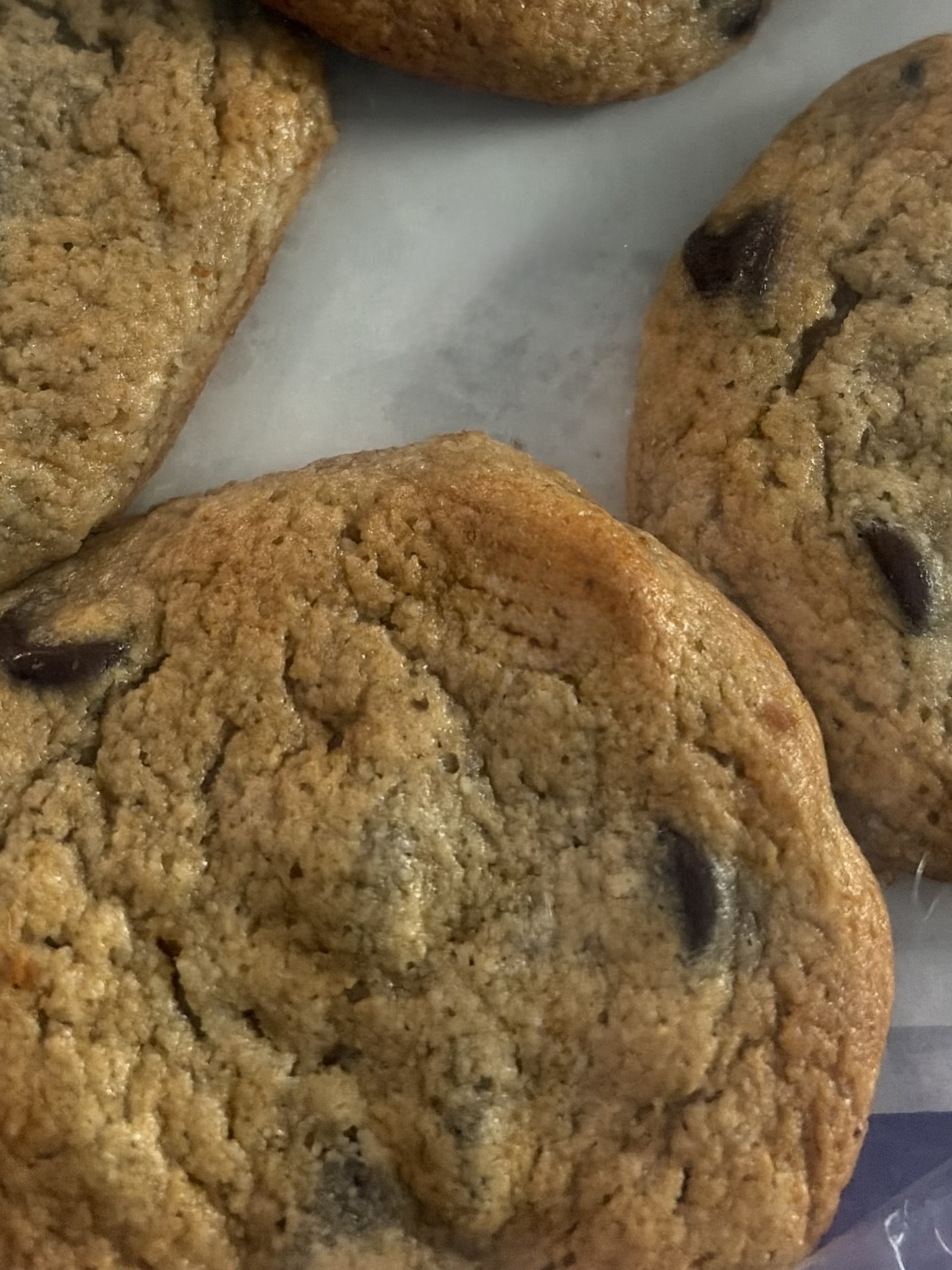 Keto Chocolate Chip Cookies