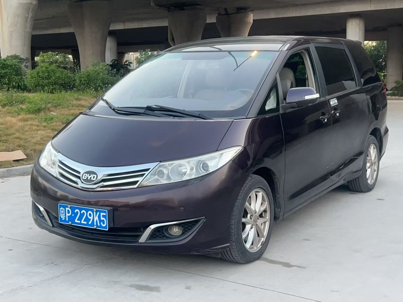 2015 BYD M6 2.4L MPV
