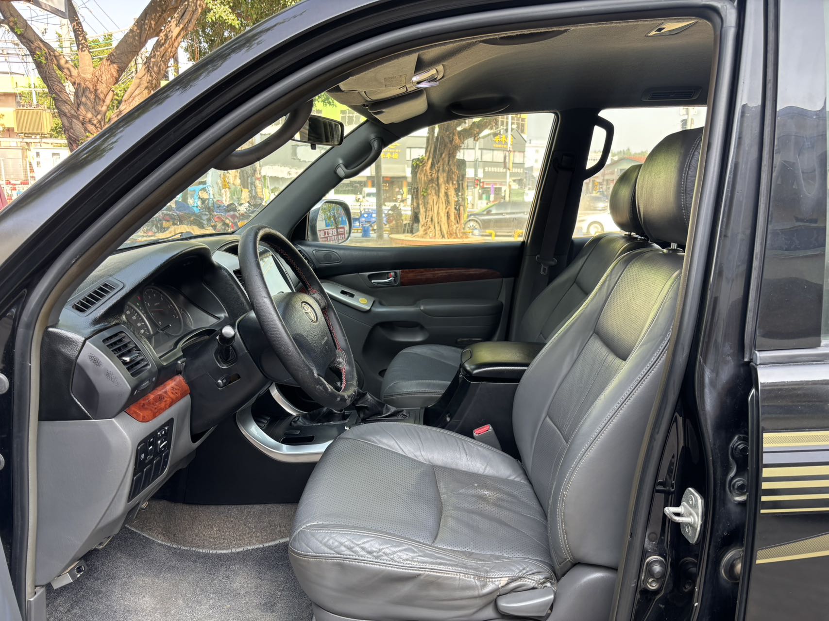2003 Toyota Prado