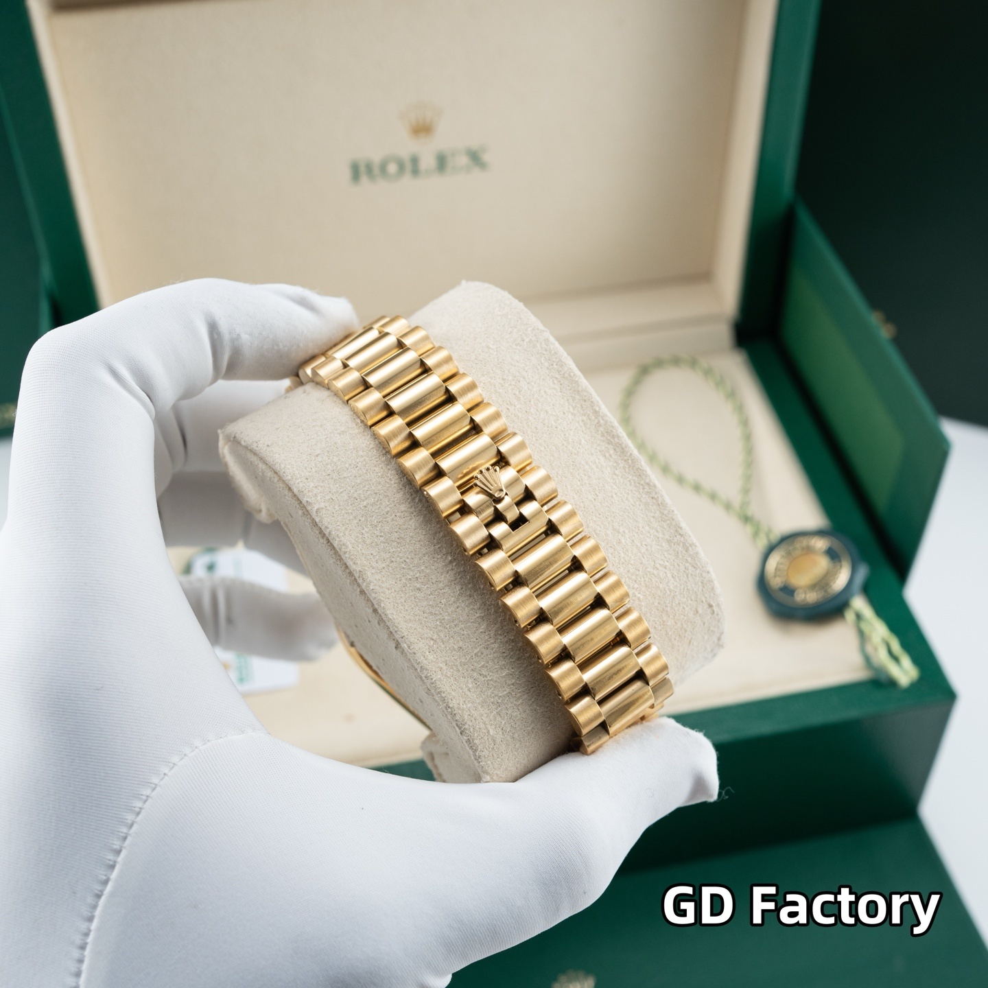 Luxury Gold Day-Date Watch