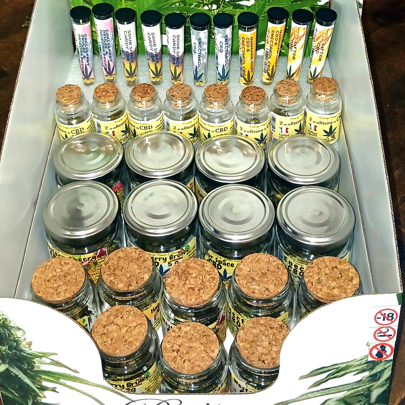 Présentoirs gamme complete CDB ( pré-rolls, résine, fleurs 5 g + 2g )