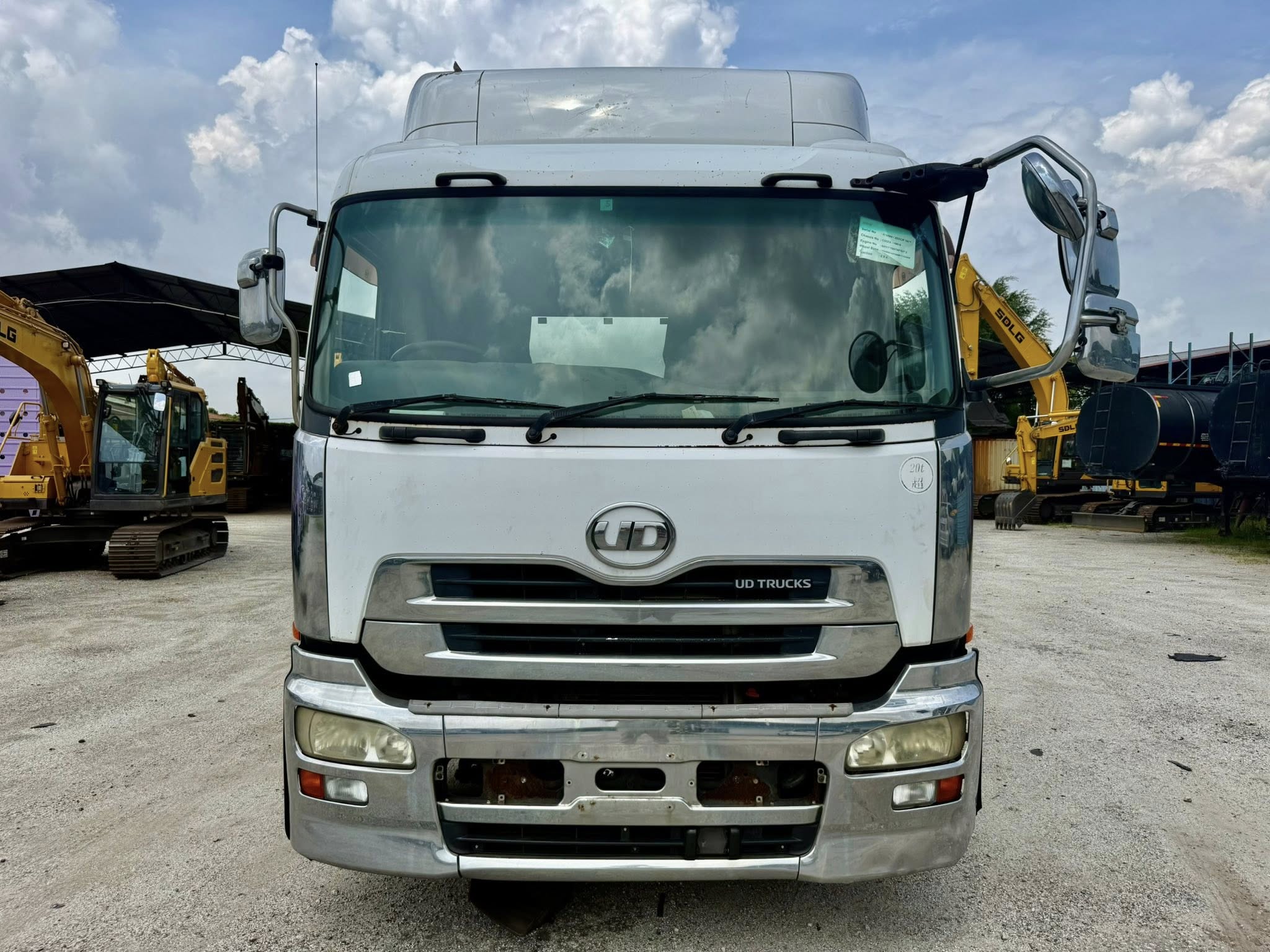 Heavy-Duty Cargo Truck