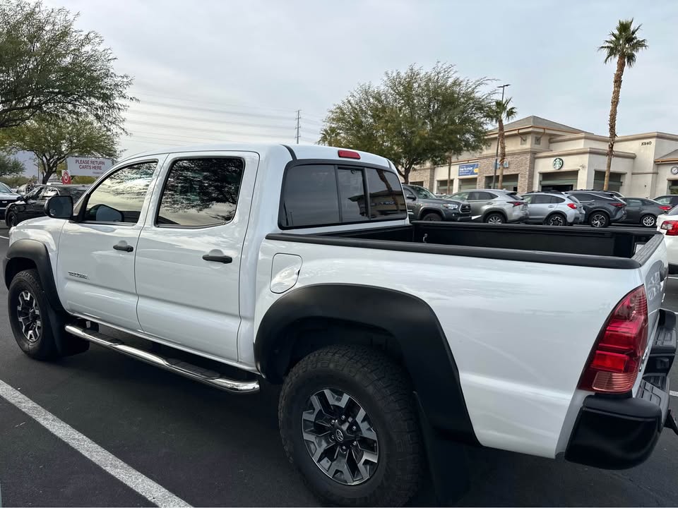 Double Cab Pickup Truck