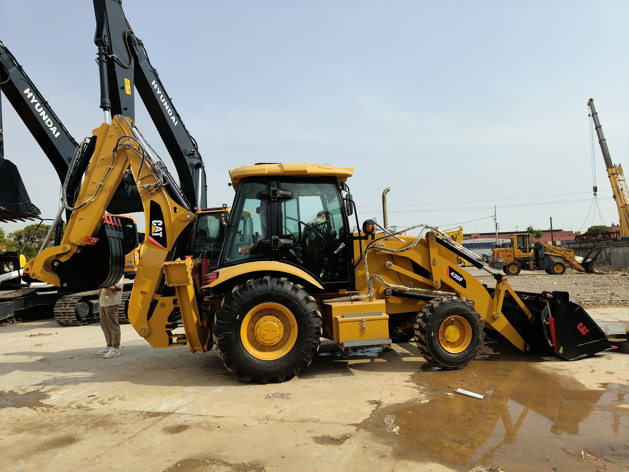 CAT Backhoe Loader