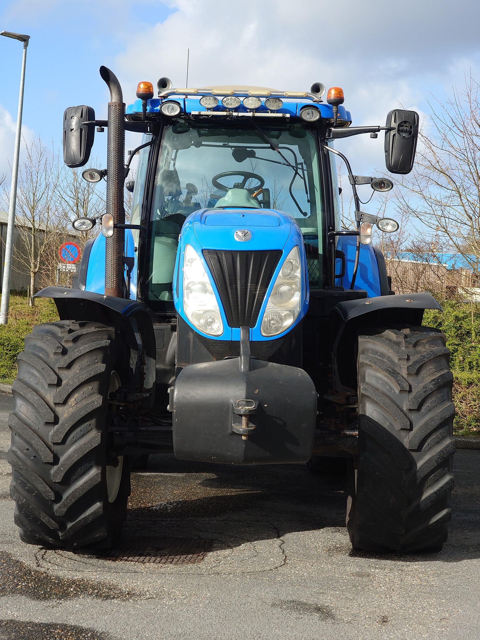 Heavy Duty Farm Tractor