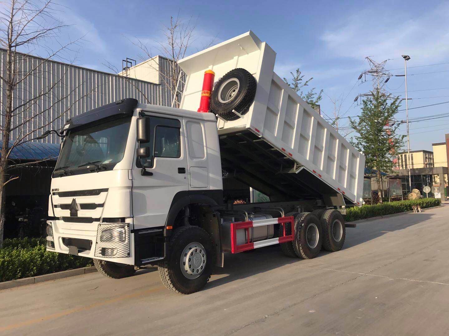 Heavy Duty Dump Truck