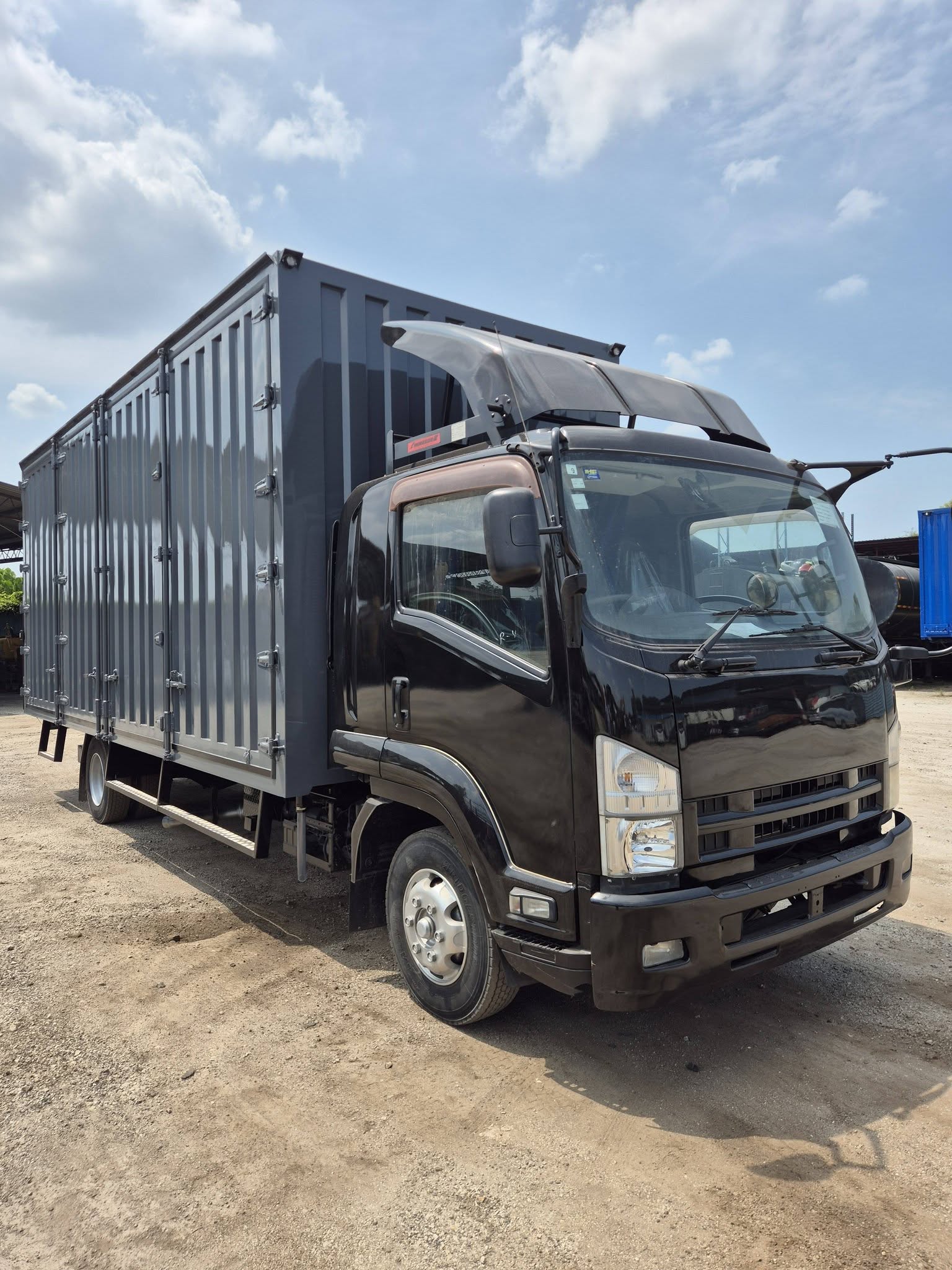 Cargo Box Truck