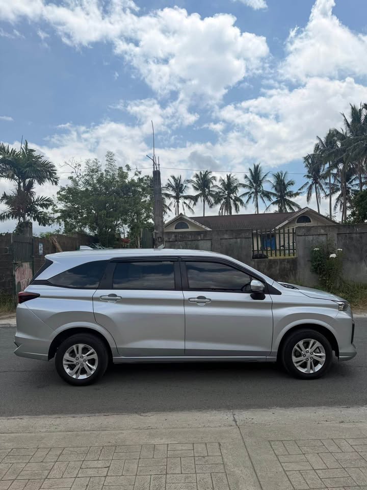 Silver Family SUV