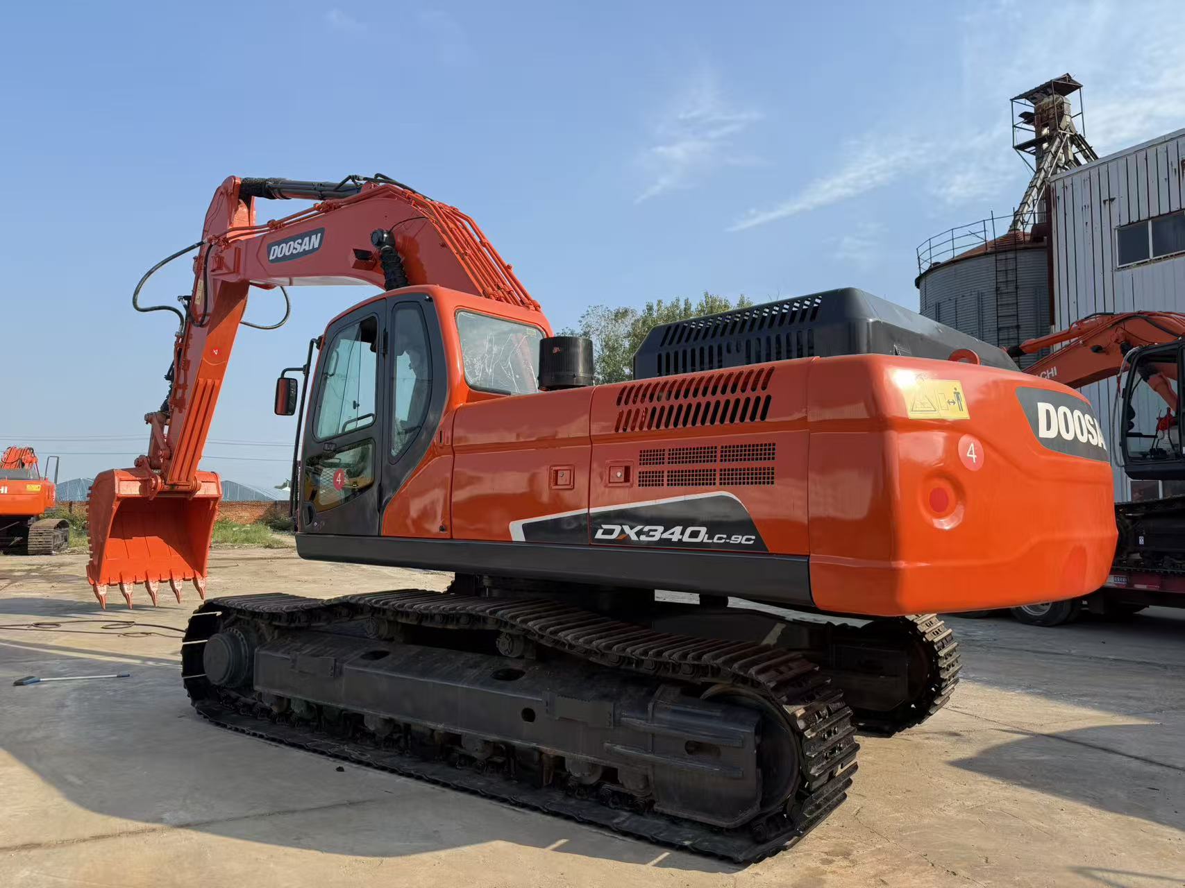 Doosan DX340LC Excavator
