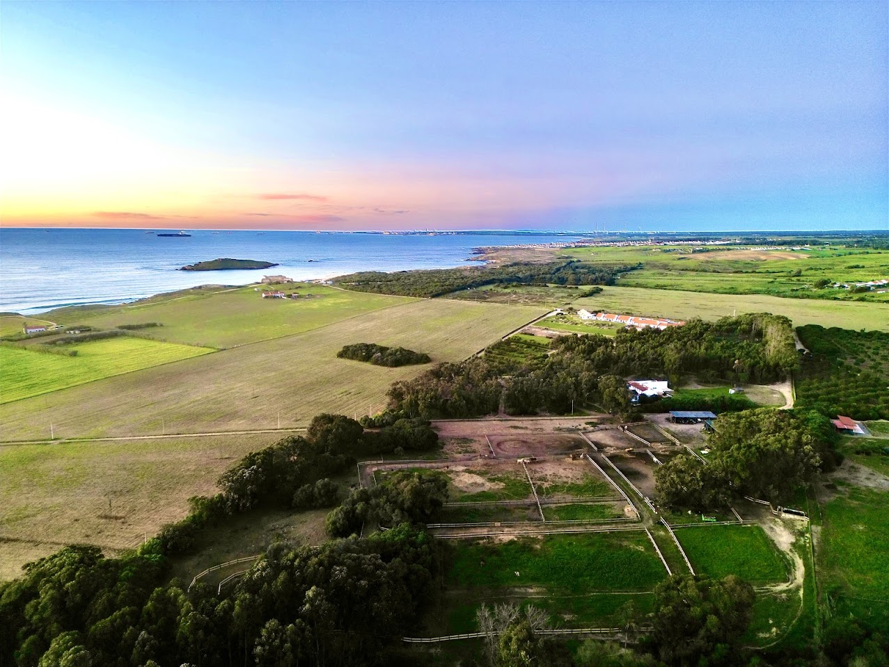 Custom Coastal Experiences – 7 Nights