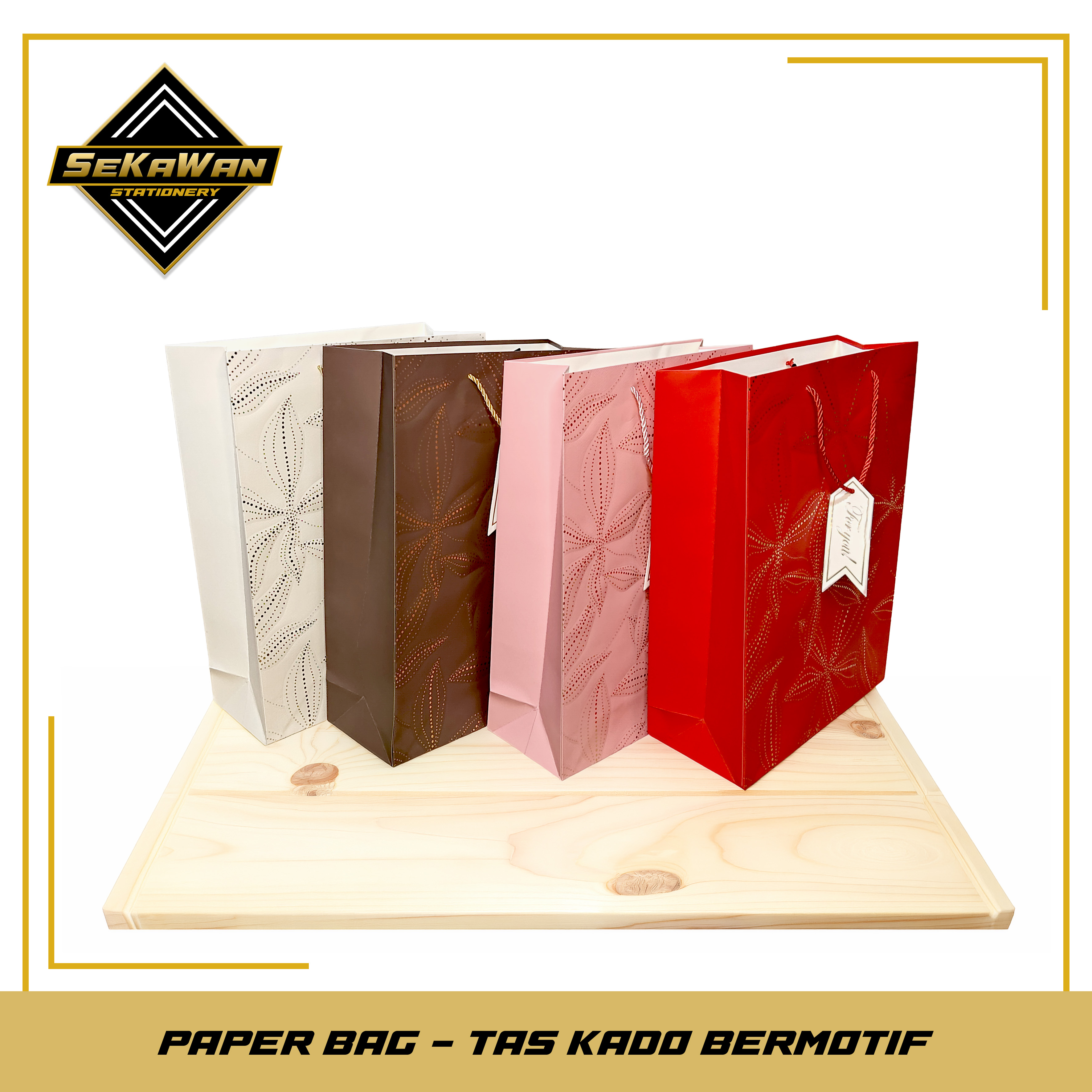 Paper Bag Motif Daun Embossed L/XL Plus Tag - Tas Kado Premium Tebal - Warna Random