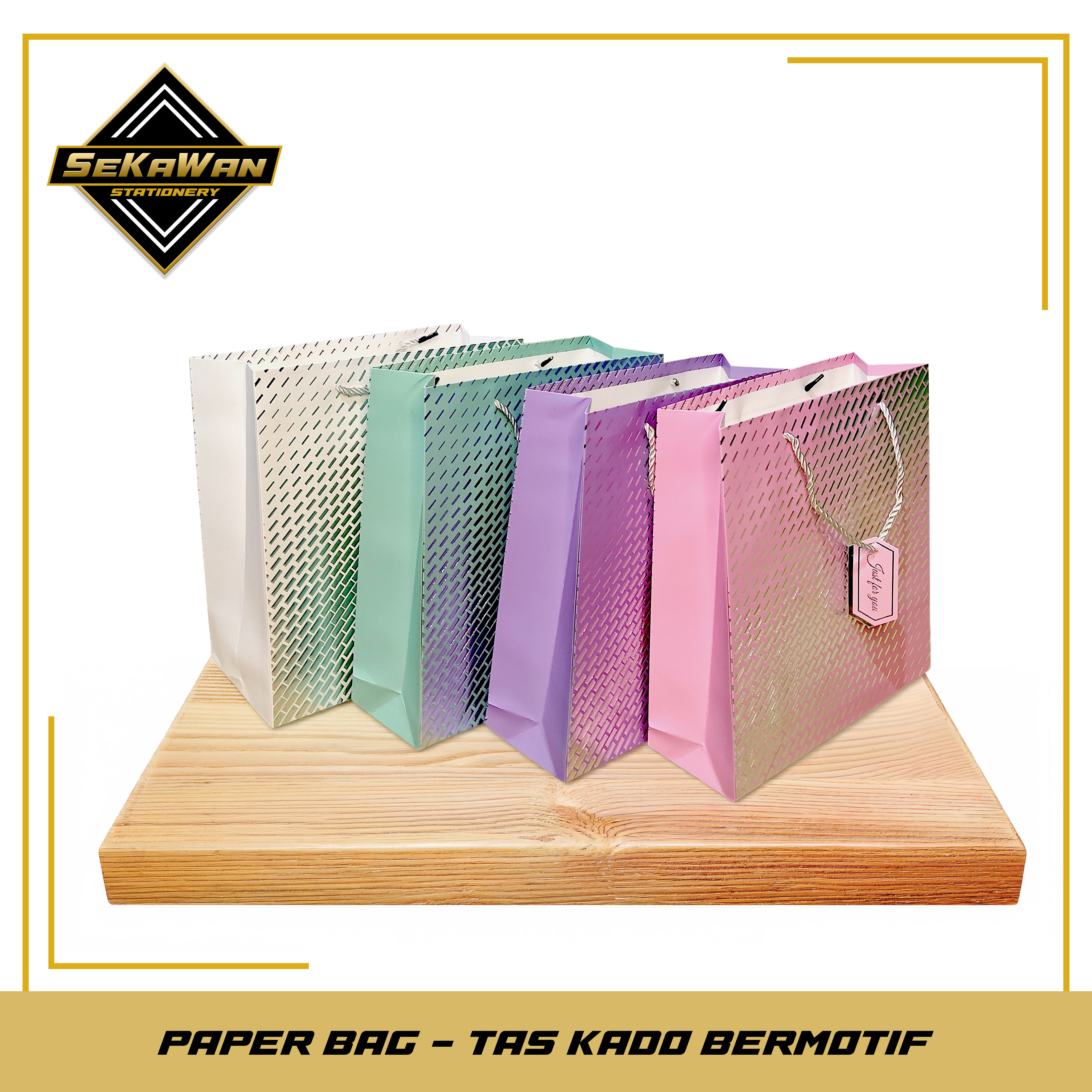 Paper Bag Motif Brick Modern 32x26x10 cm Plus Tag - Tas Kado Premium Tebal - Warna Random