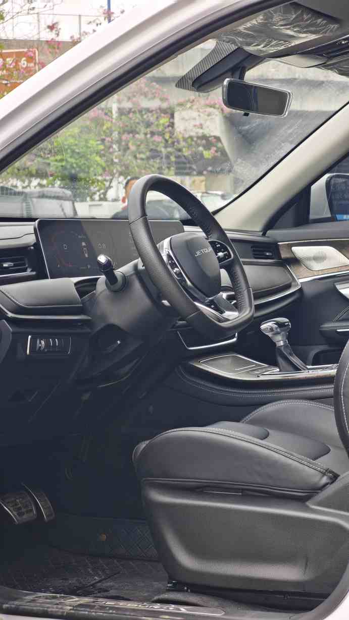 Jetour X70 Plus 2021 – 1.6T DCT (Version Di / 5 Places)