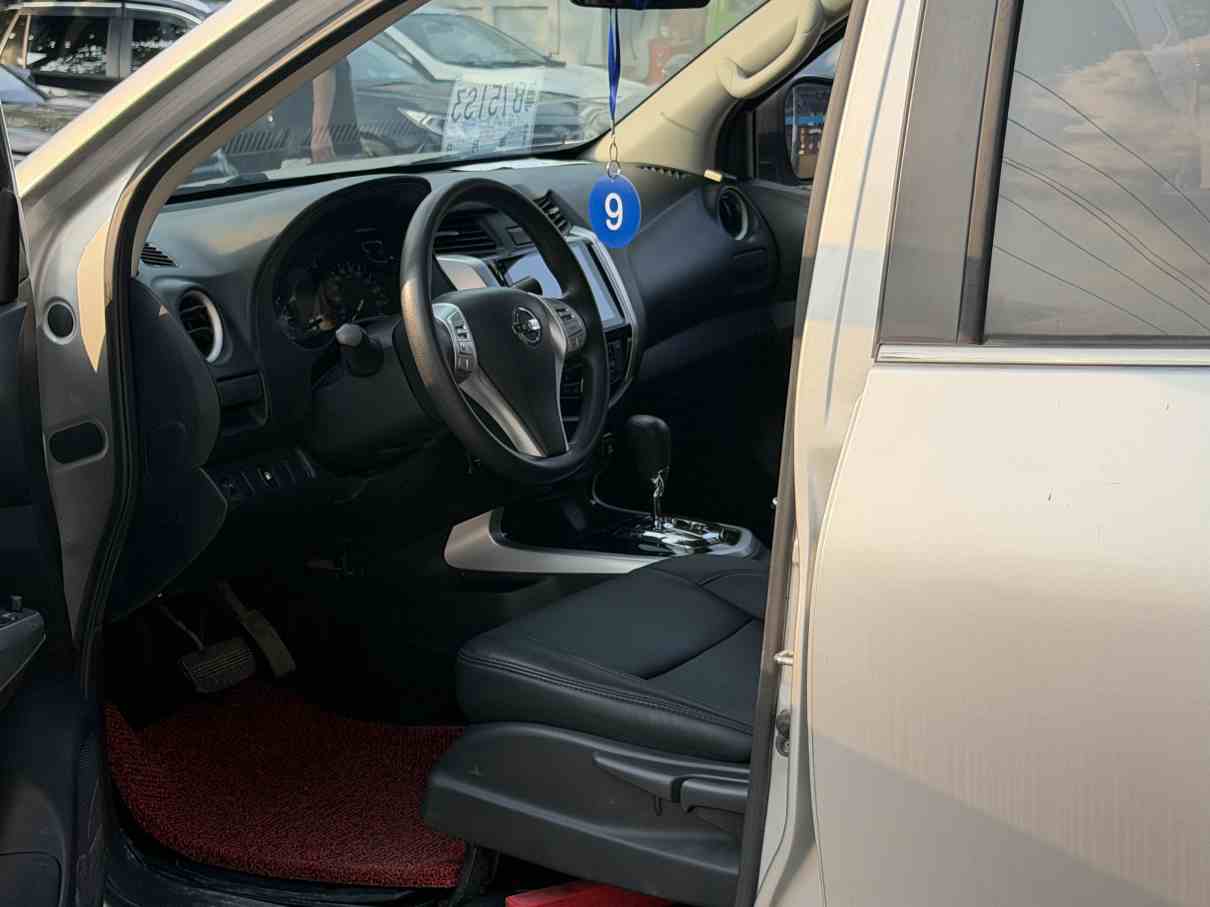Nissan Navara 2017 – 2.5L QR25 Automatique 4x4 (Luxury Edition)