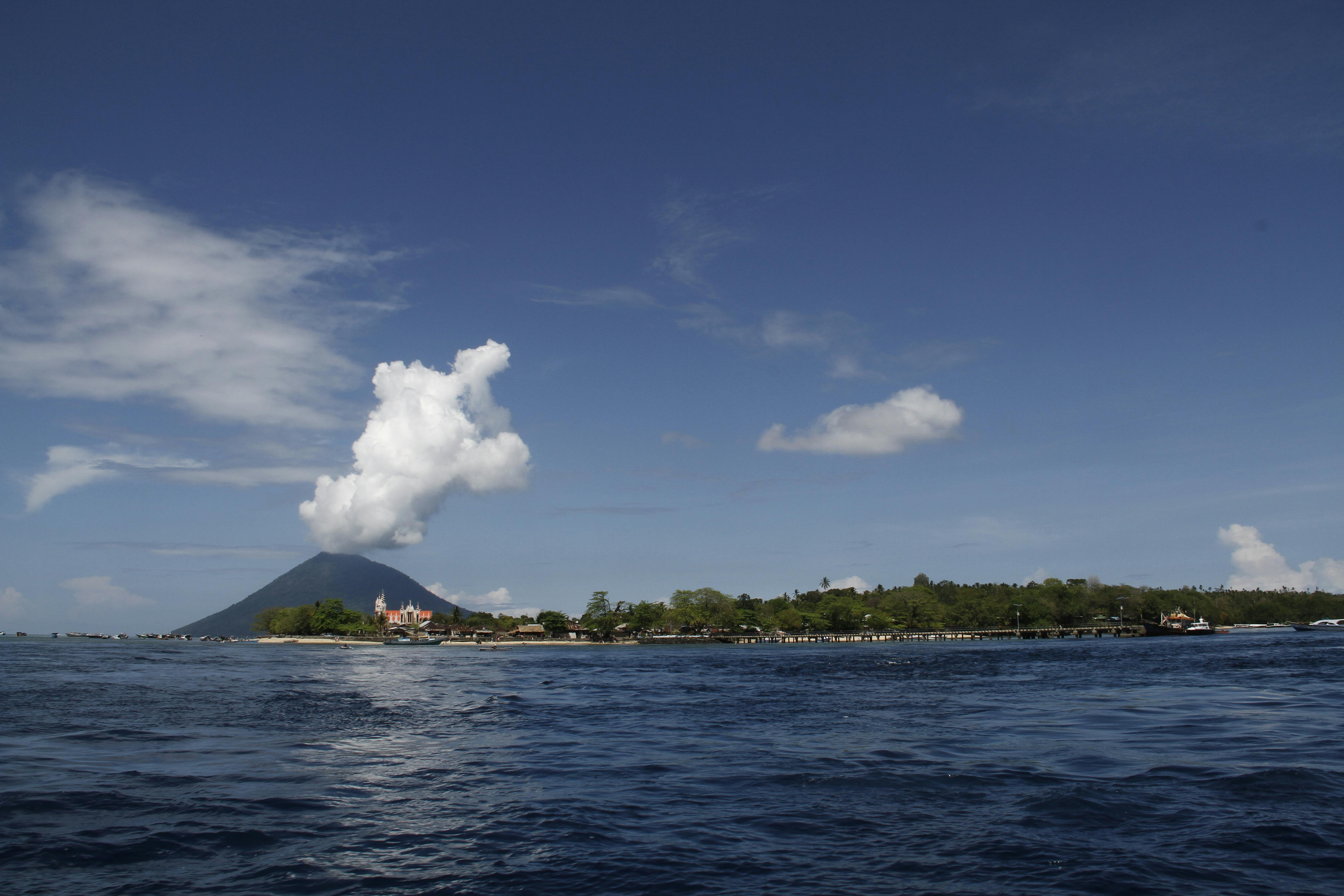 Diving in Bunaken Tour Package