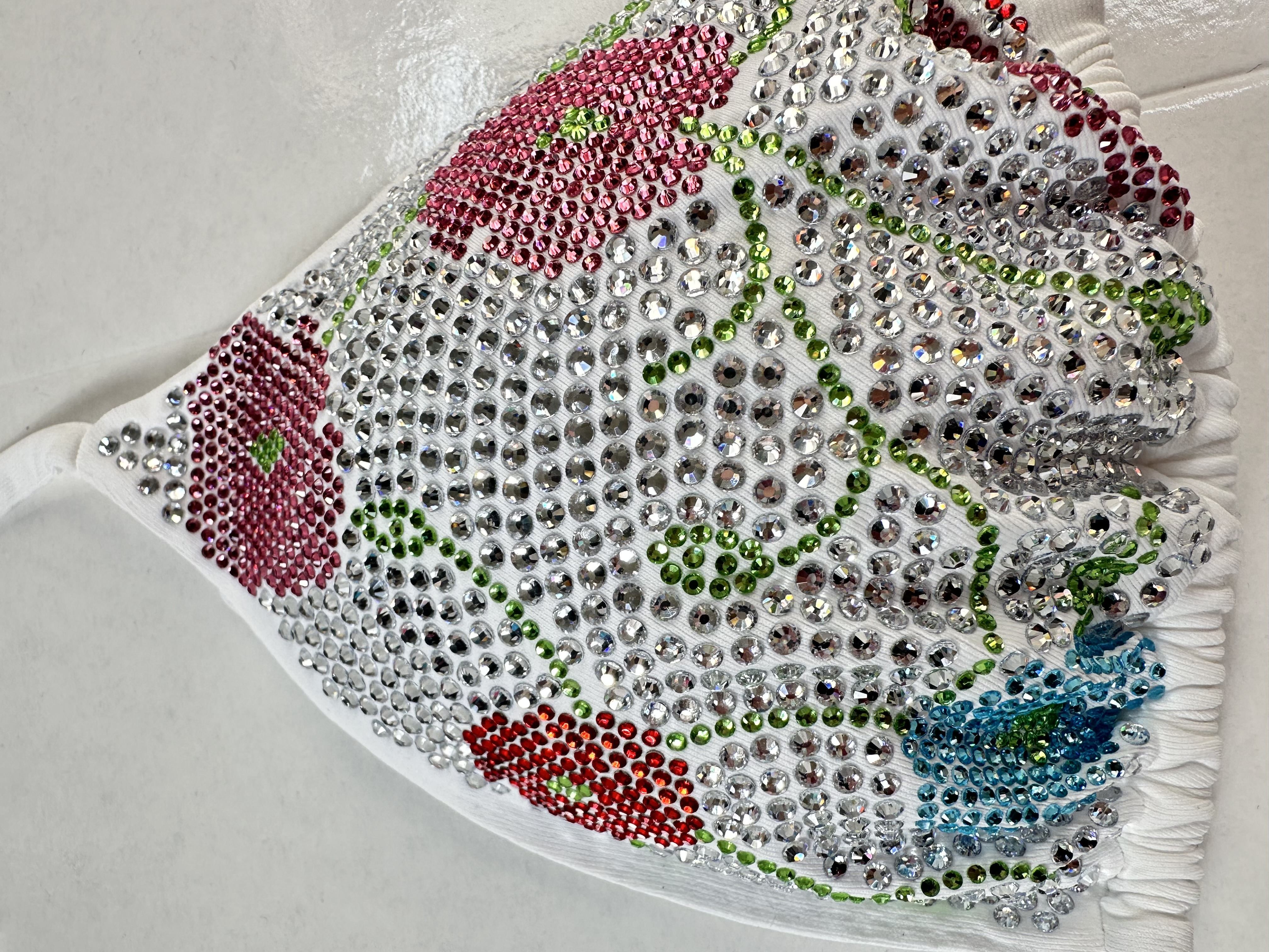 BIKINI BIANCO TEMPESTA DI STRASS IN FIORE