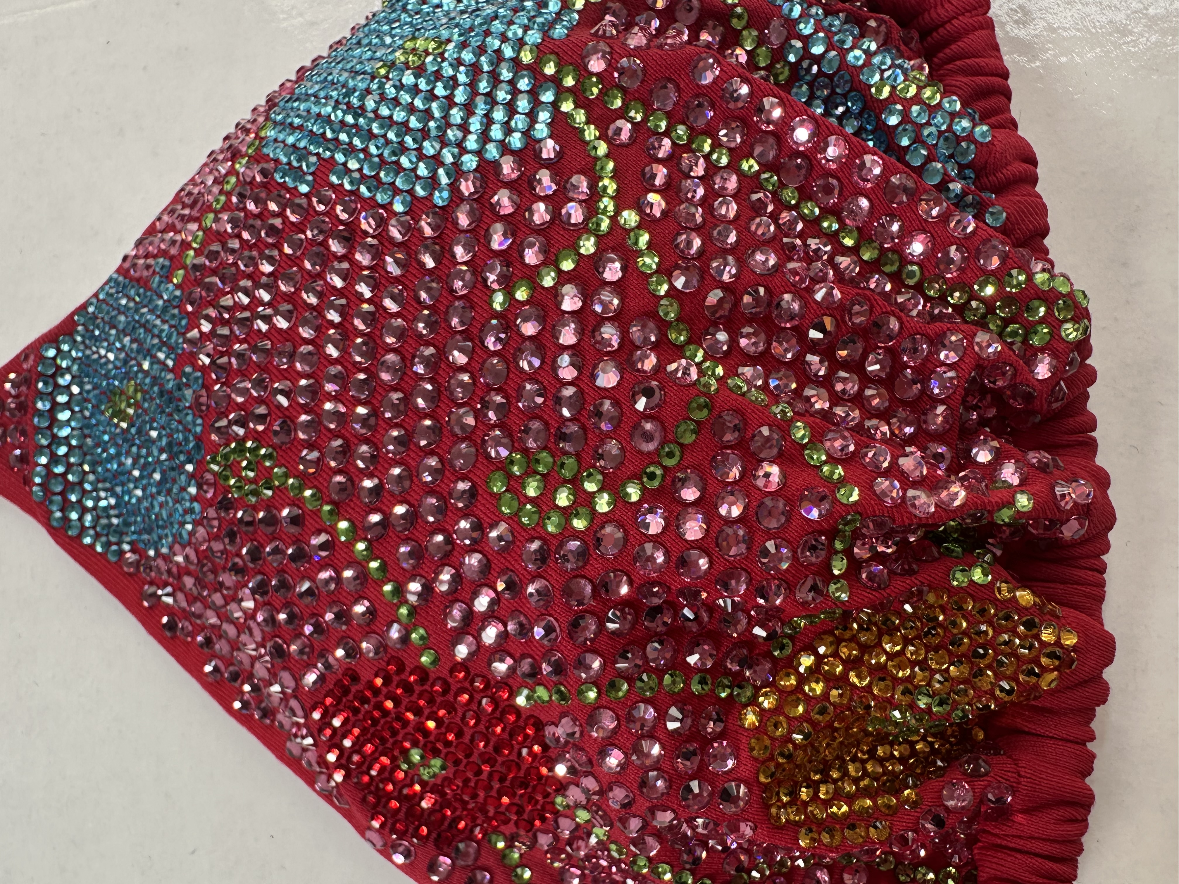 BIKINI ROSSO TEMPESTA DI STRASS IN FIORE