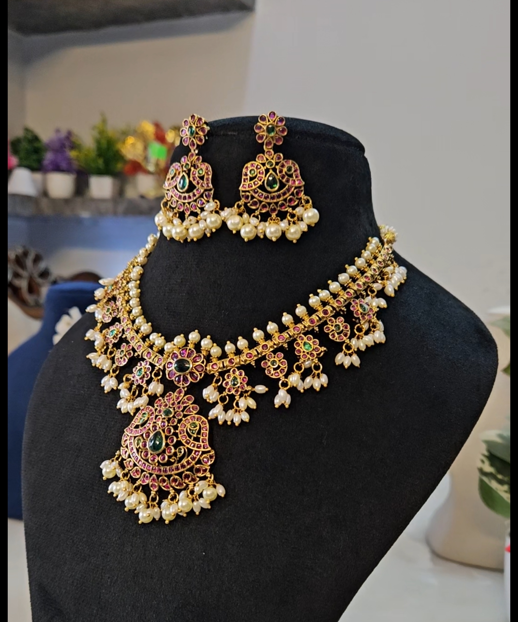 Traditional  Jadau Kundan Necklace Set