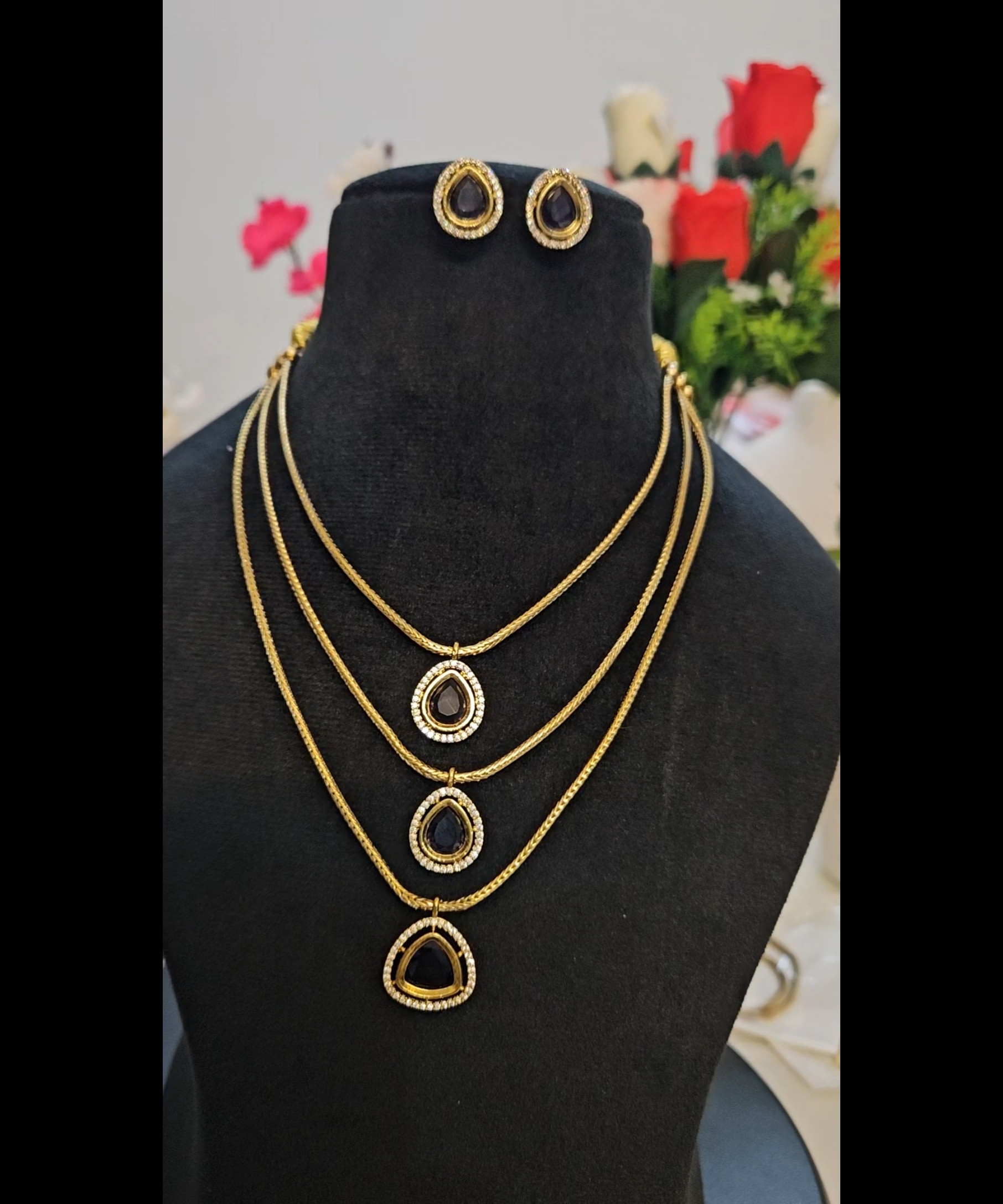 Elegant Gold Plated Necklace Set