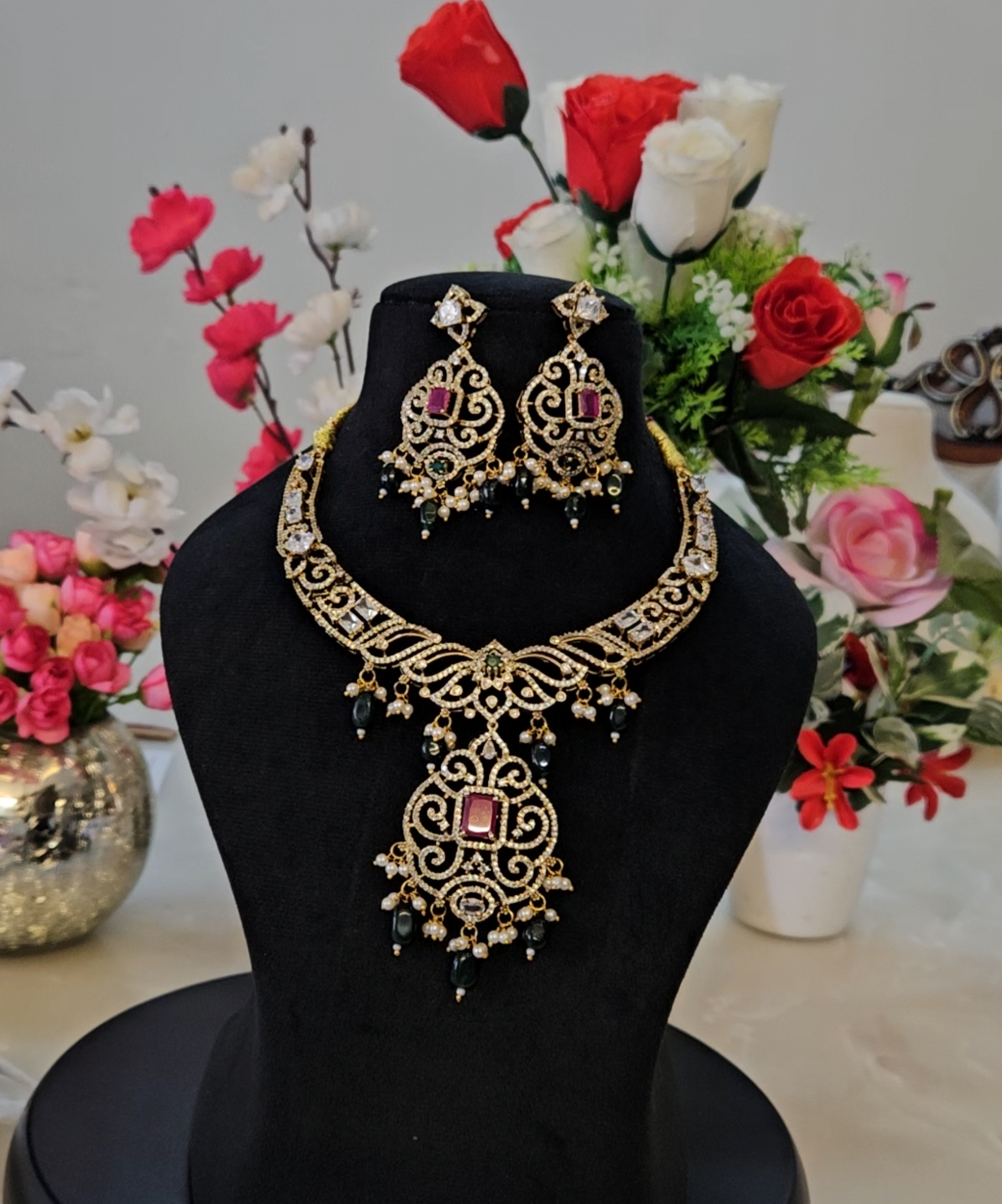  Victorian Gold Plated Kundan Necklace Set
