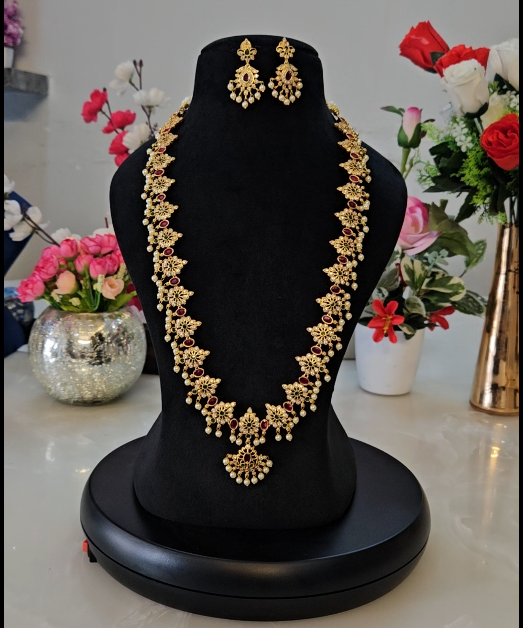 Traditional Jadau kundan Necklace Set