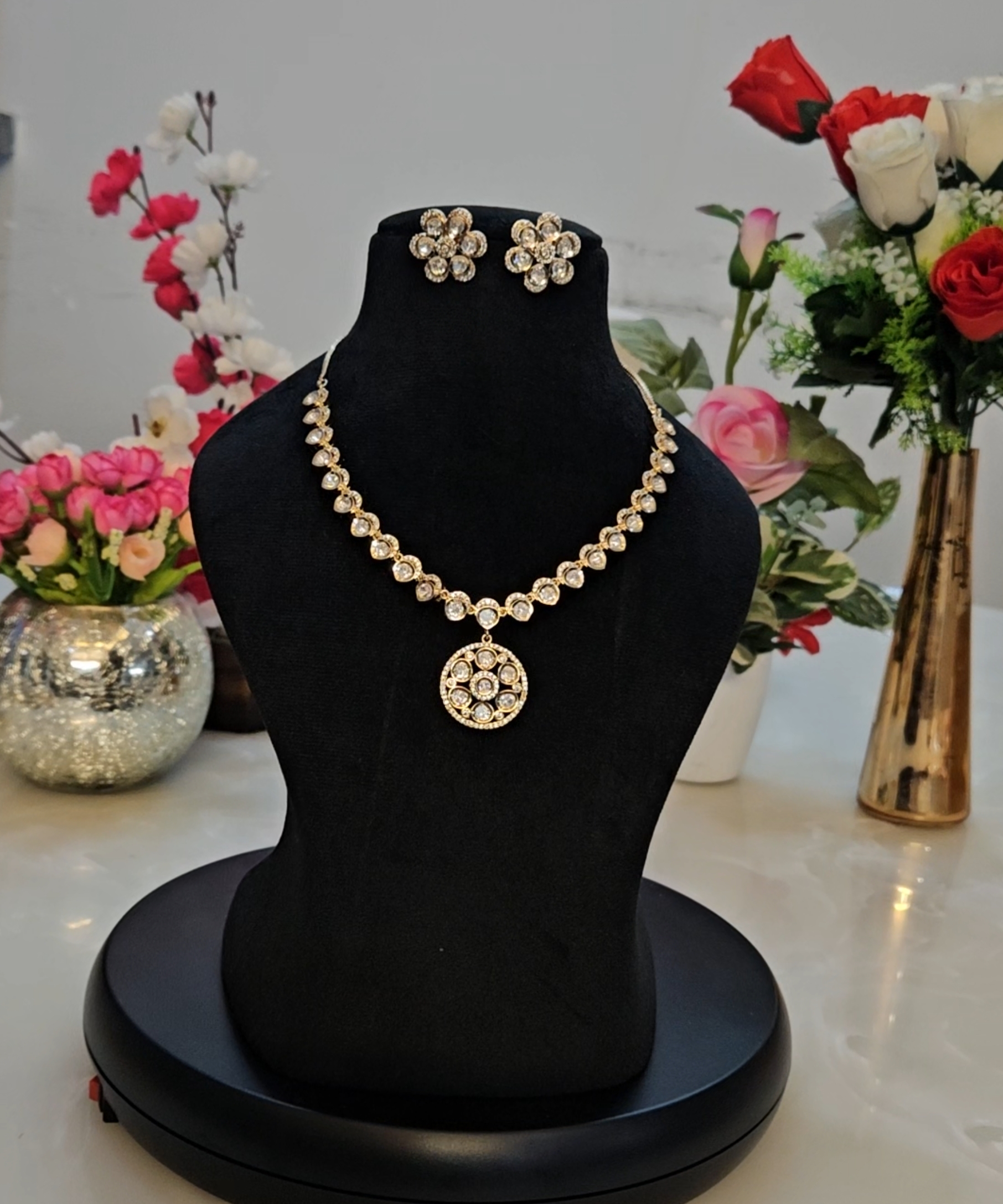 Premium  Moissanite Kundan Necklace Set