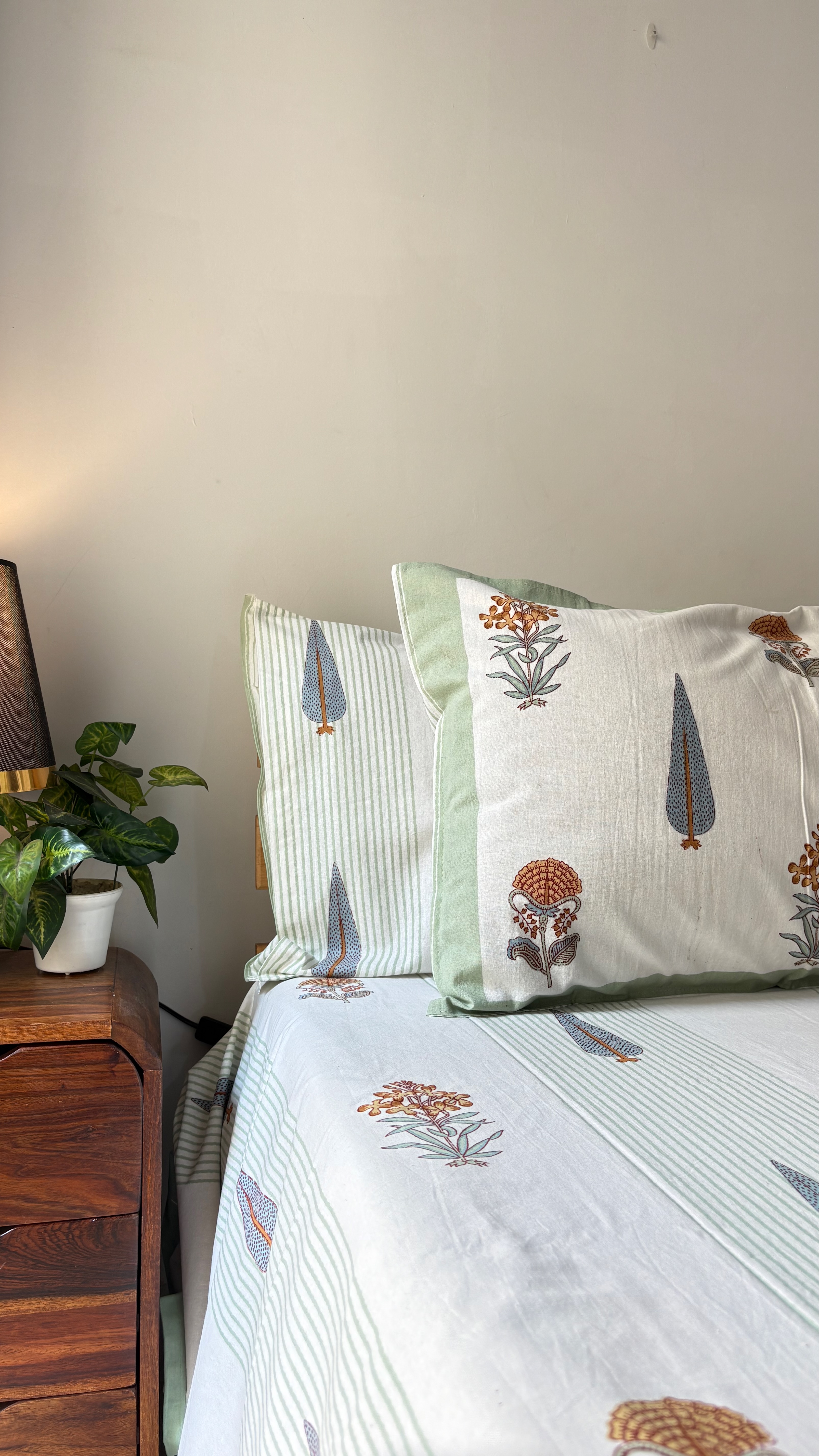 Botanical Print Cotton Bedsheet Set