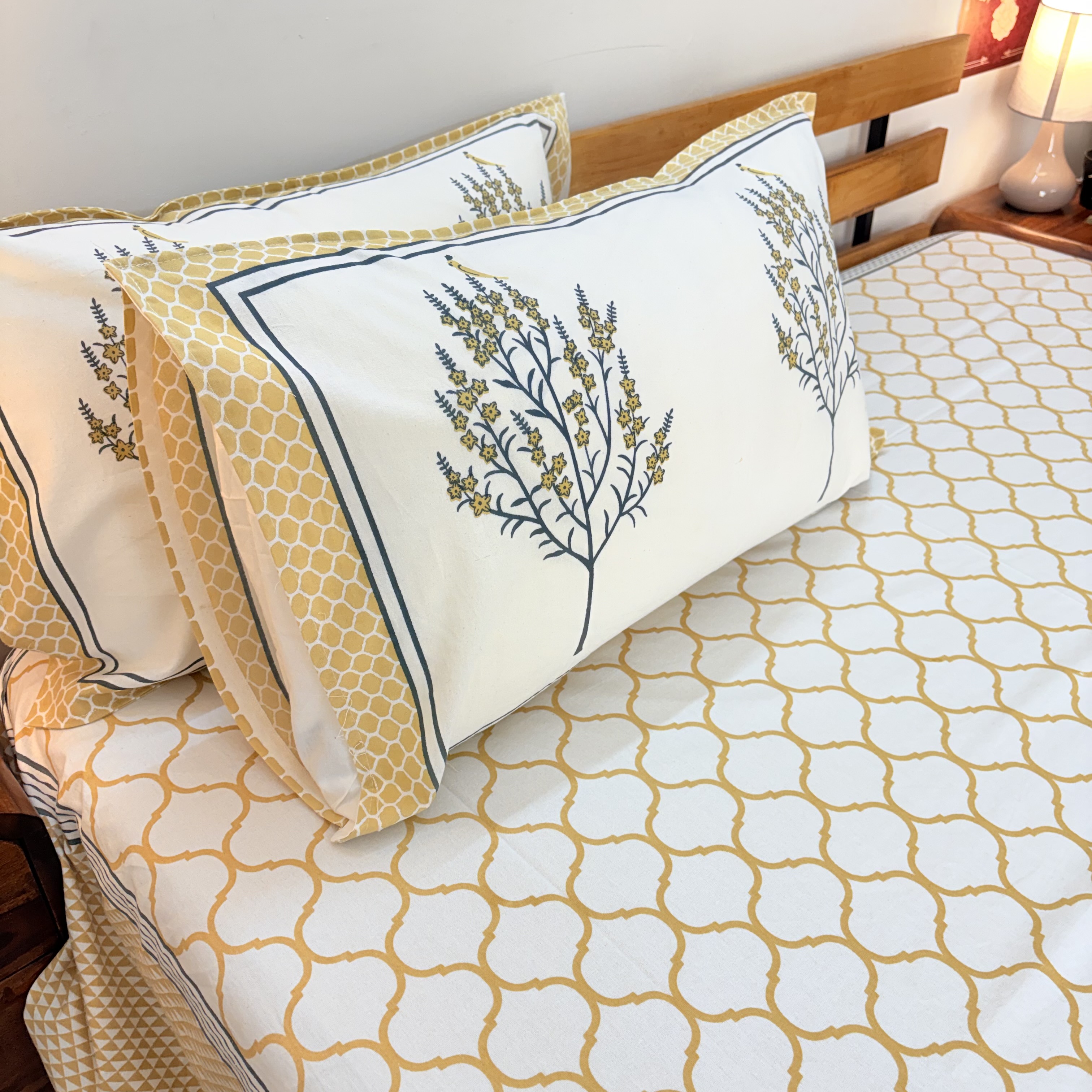 Elegant Cotton Bedsheet Set