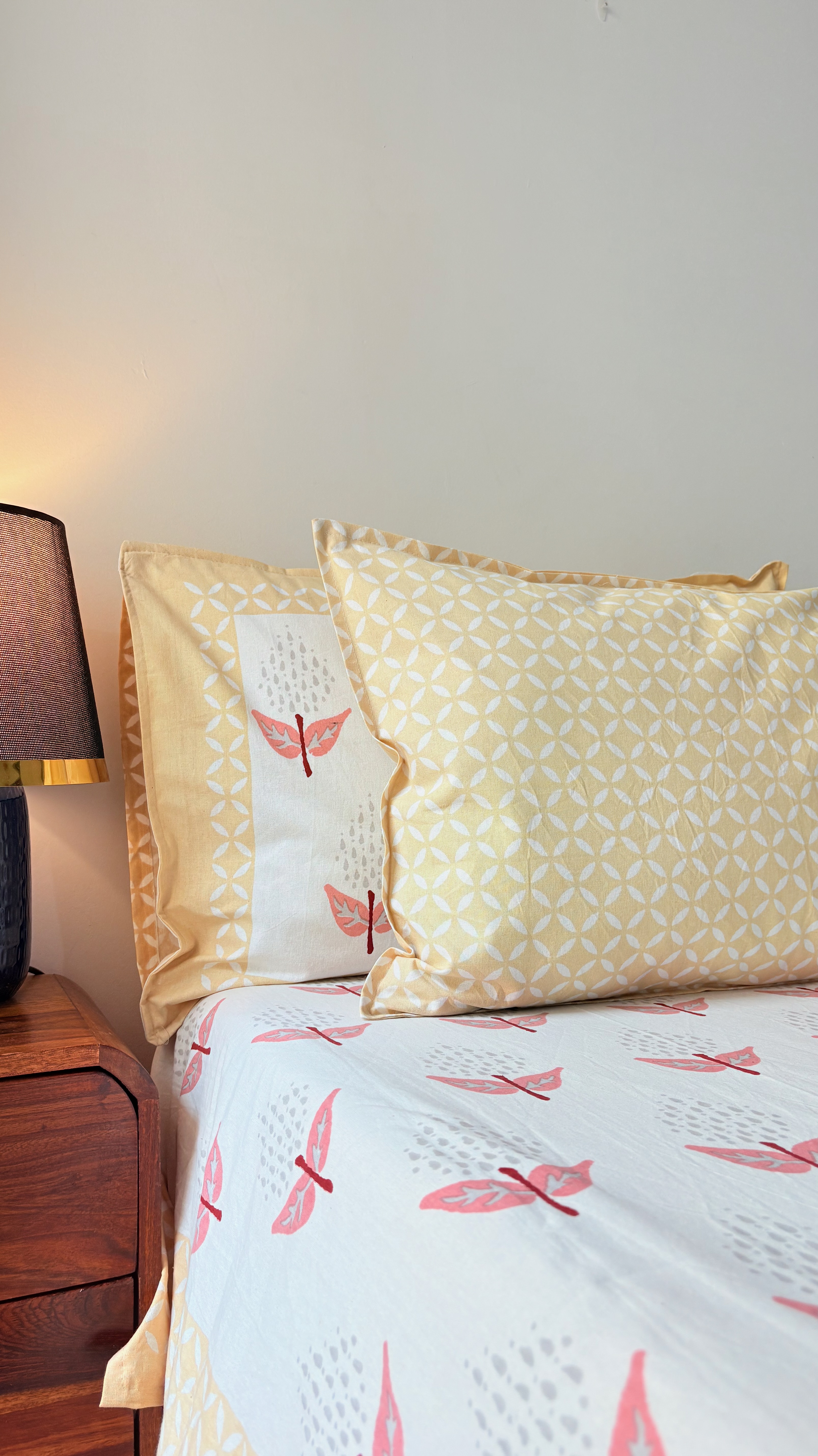 Geometric & Leaf Print Bedsheet Set