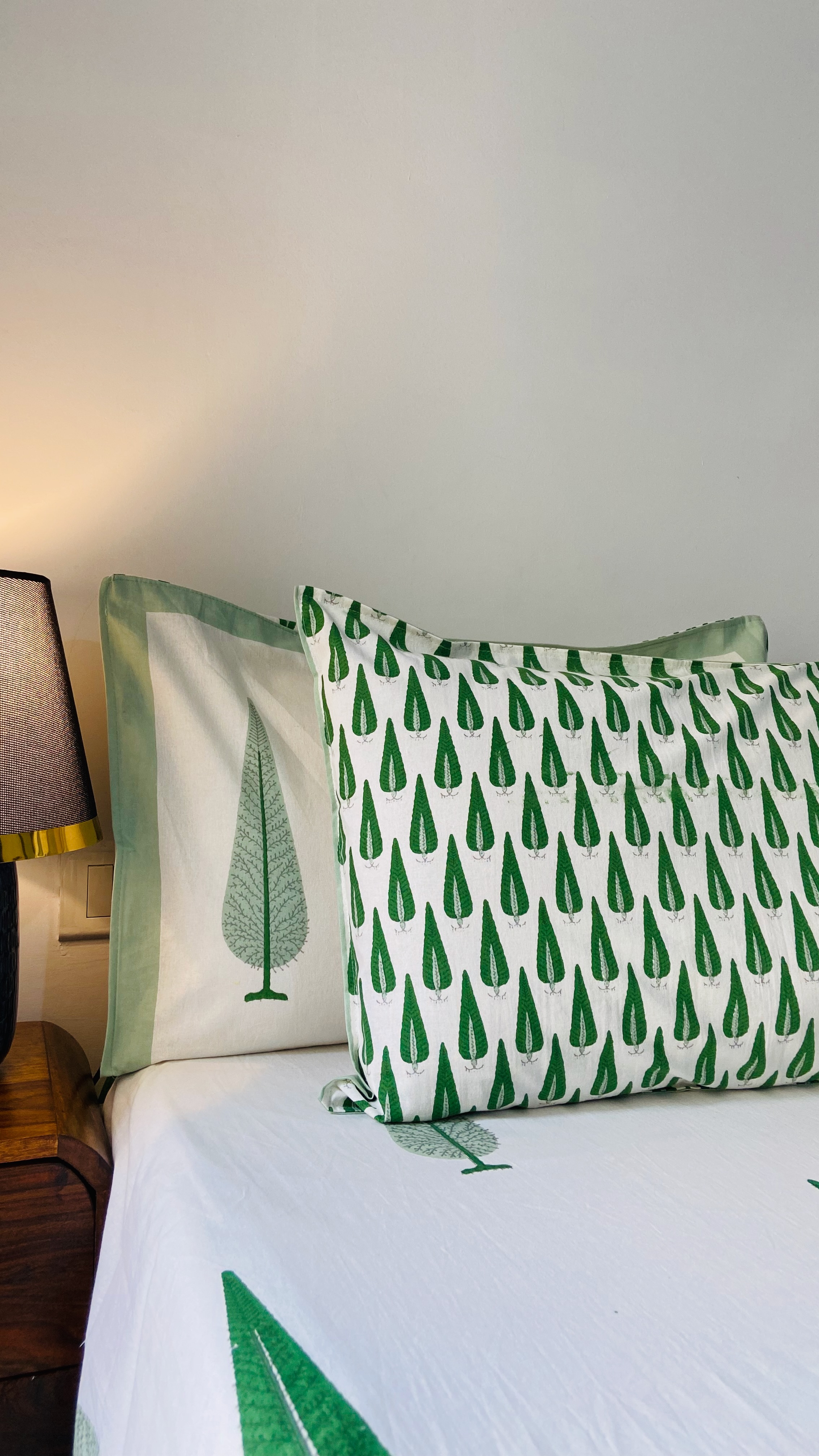 Green Leaf Print Bedding Set