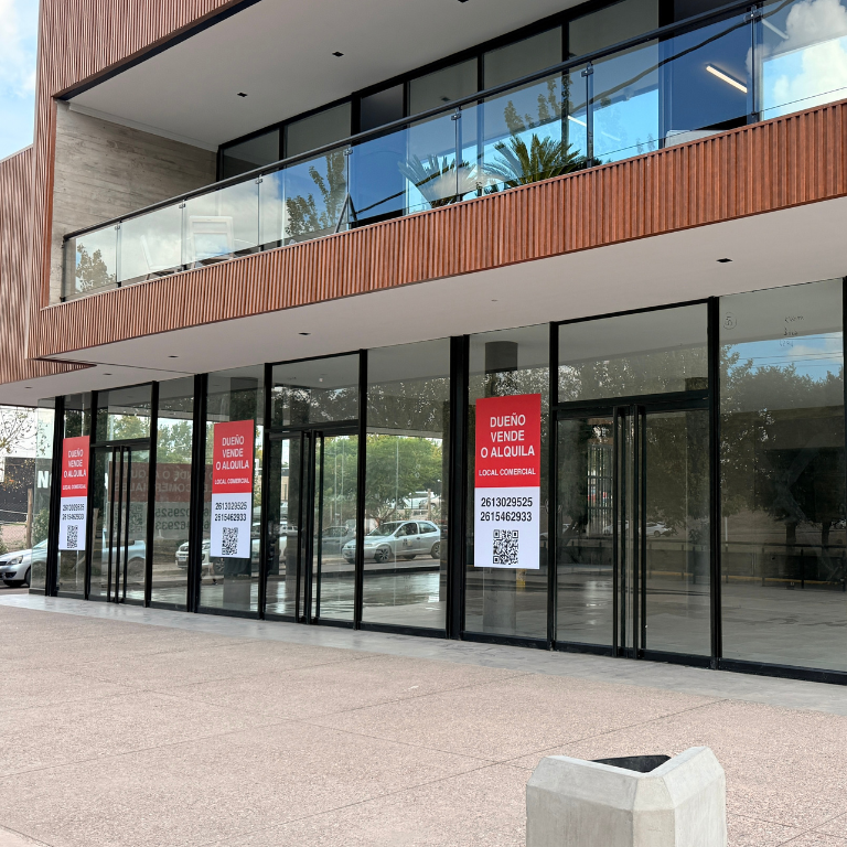Locales Comerciales EN ALQUILER | Lateral Acceso Este