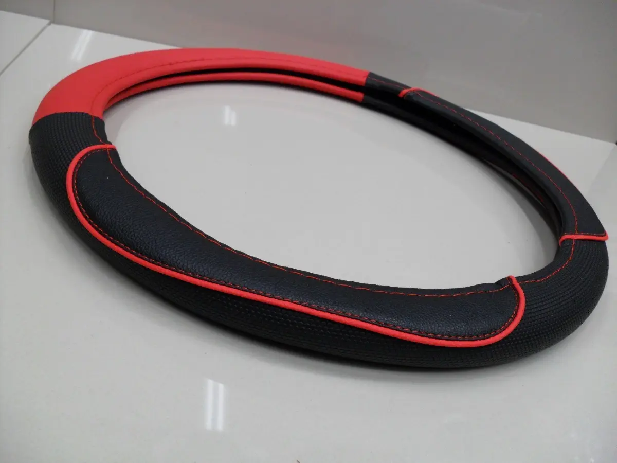 CUBRE VOLANTE ROJO CON NEGRO 38 CM MILO 01253