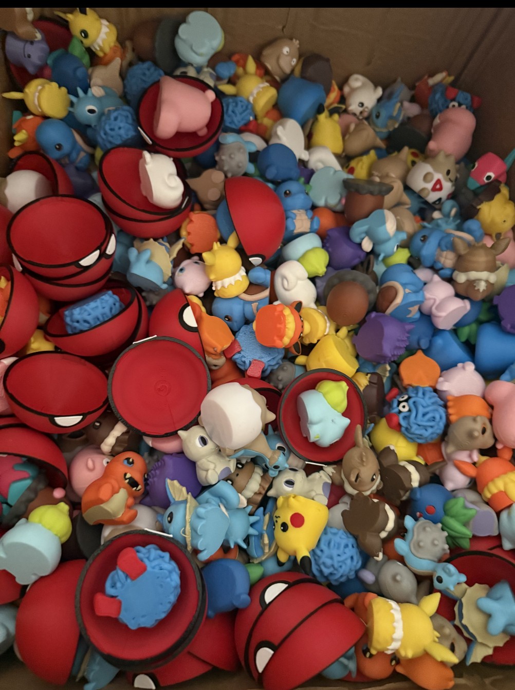Pokémon-Themed Pokeball Dispenser 