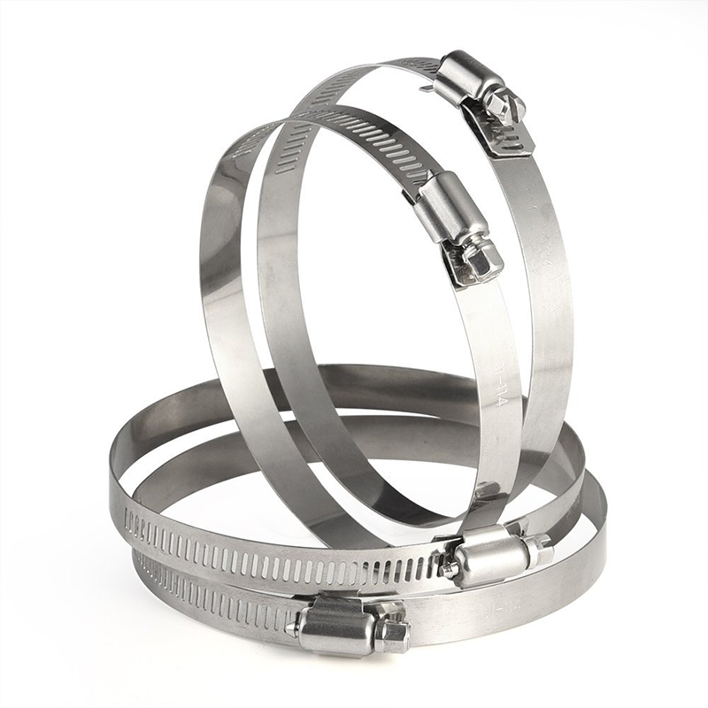 Extra-heavy cable clamps, BS 1256 standard, made of stainless steel 304 and 316, galvanized, swivel type, wide band, leak-proof.