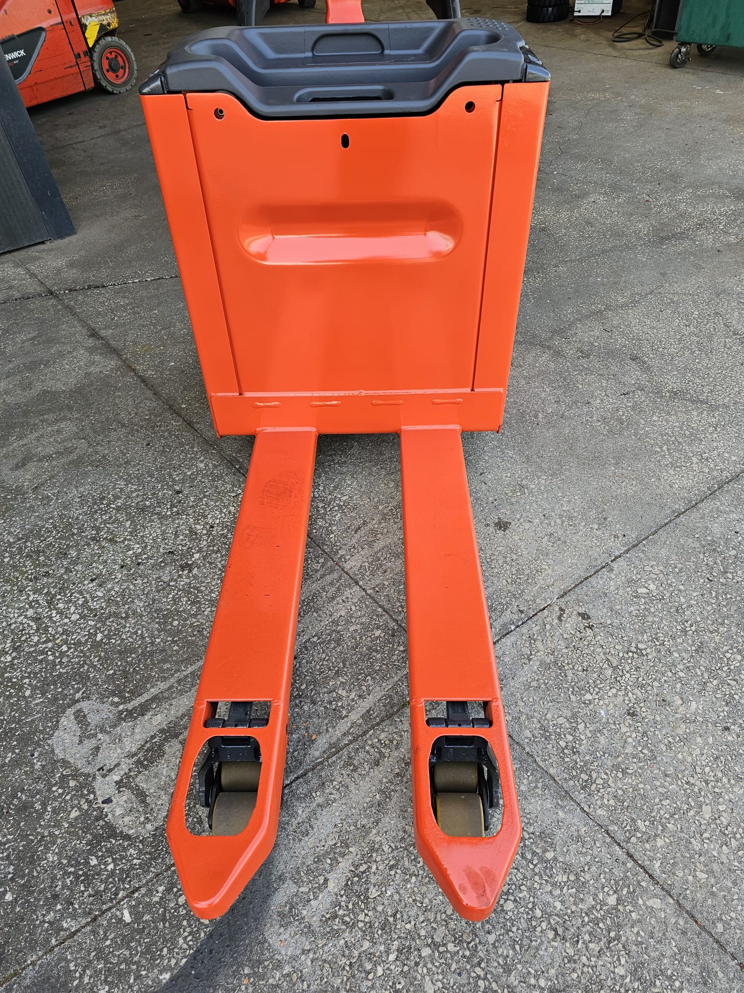 Porta Paletes Linde T20 AP 2023