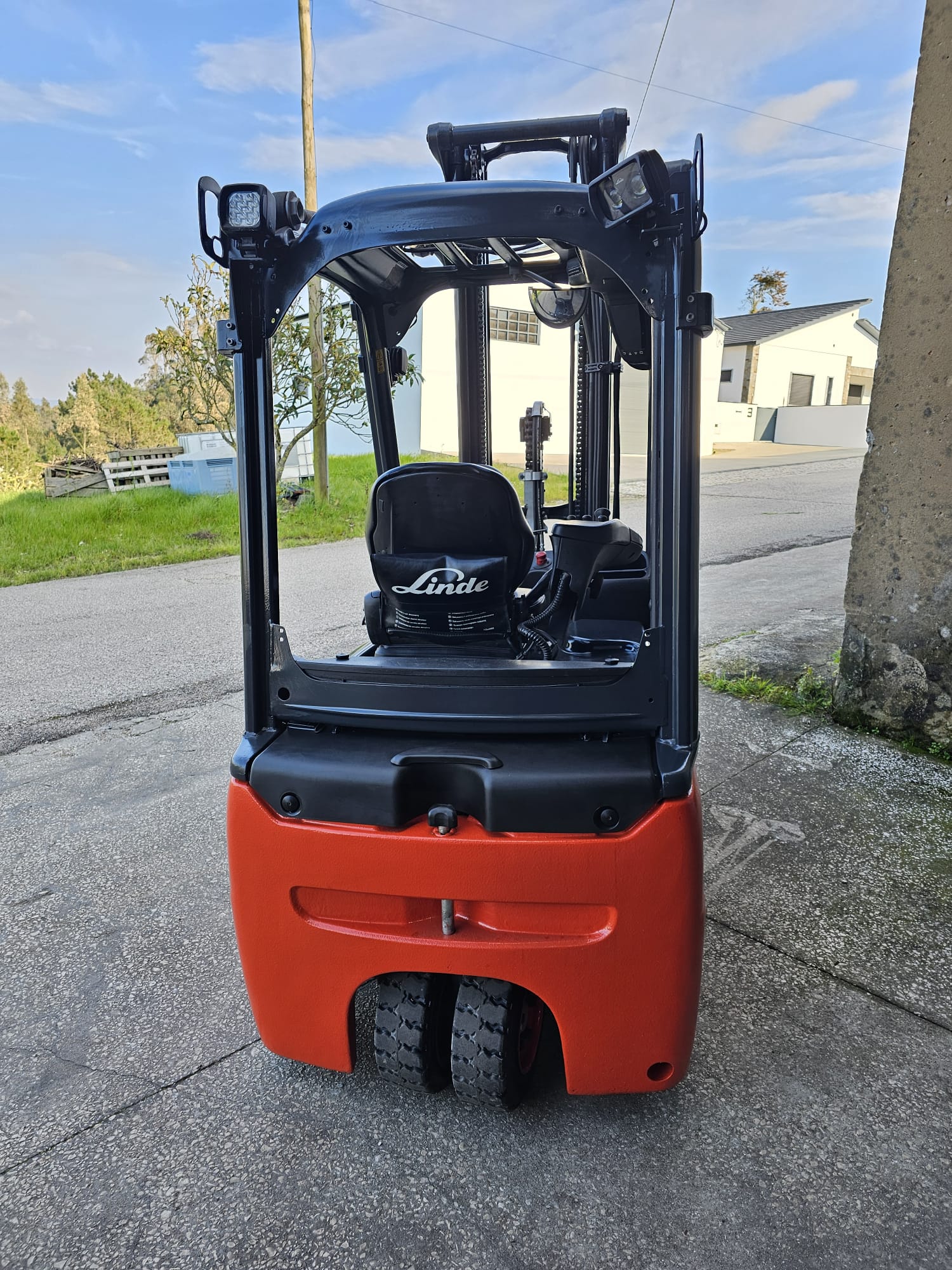 Empilhador Linde E18 Evo 2019
