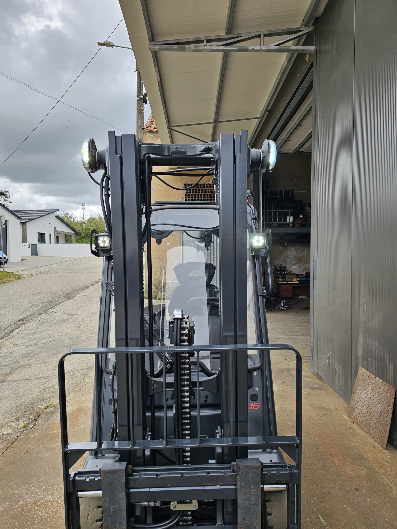 Empilhador Linde E16 2020