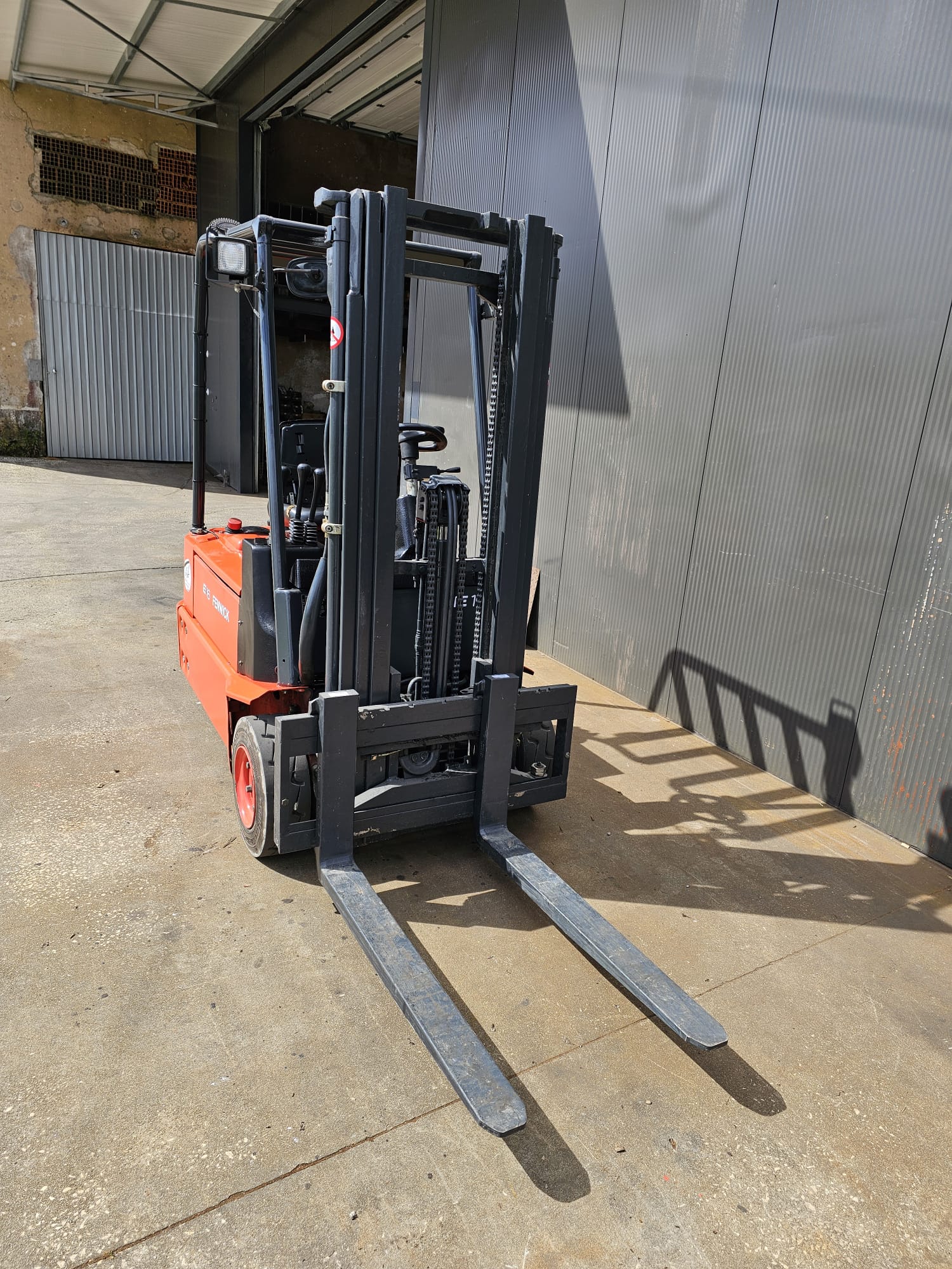 Empilhador Linde E16 2007