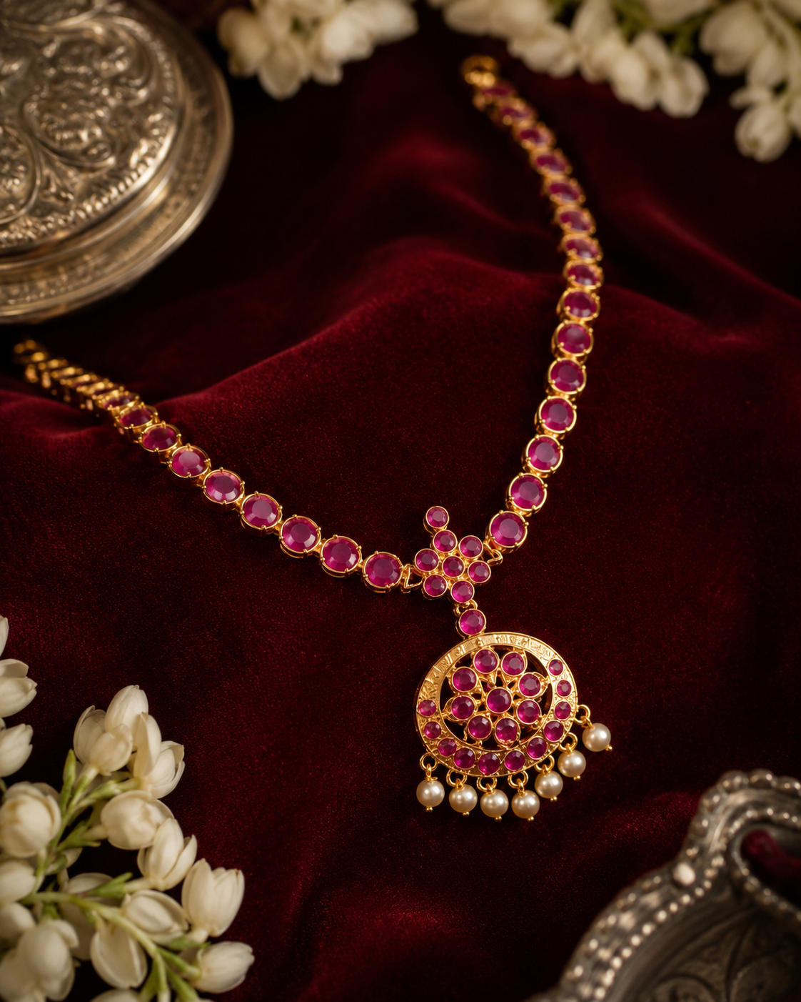 Traditional Kundan Necklace Set