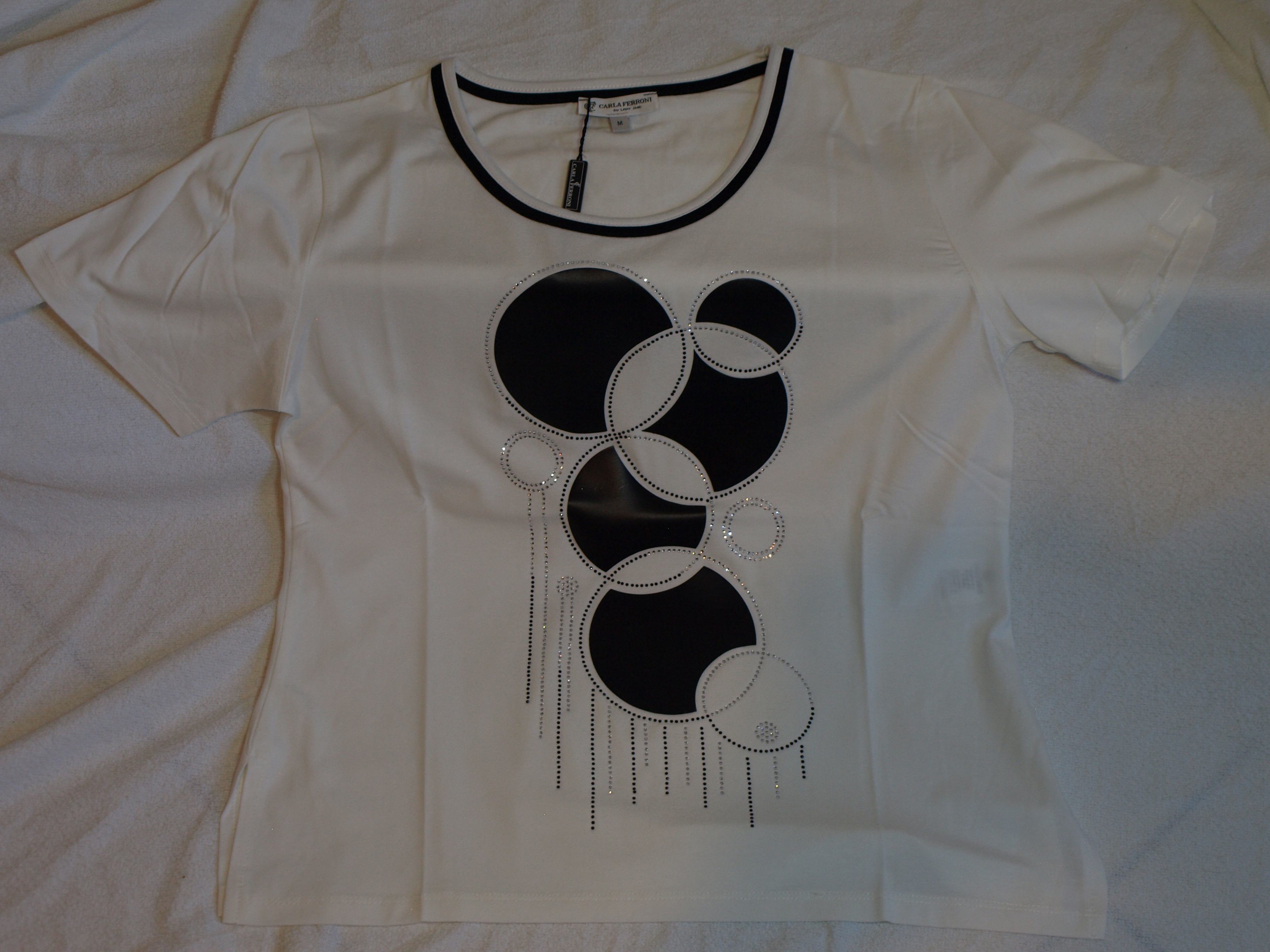 MAGLIETTA A MANICHE CORTE CON DESING GEOMETRICO - Carla Ferroni